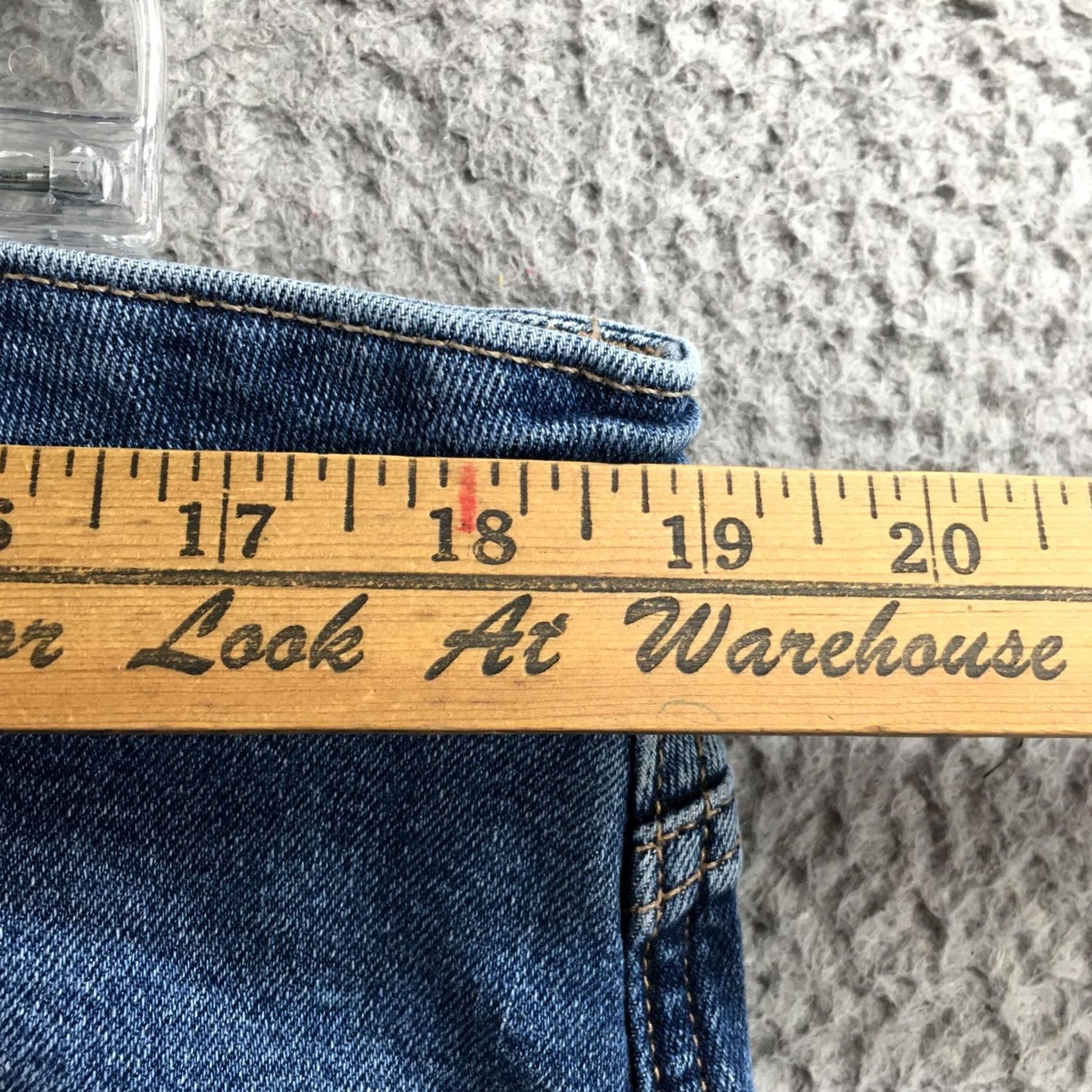 American Eagle Outfitters American Eagle Outfitters Jeans Womens 18R Cropped Blue Denim Zip Stretch 5-Pocket Regular Rise Modern Fit Womens - Mens? Size 40" / US 18 - 5 Thumbnail