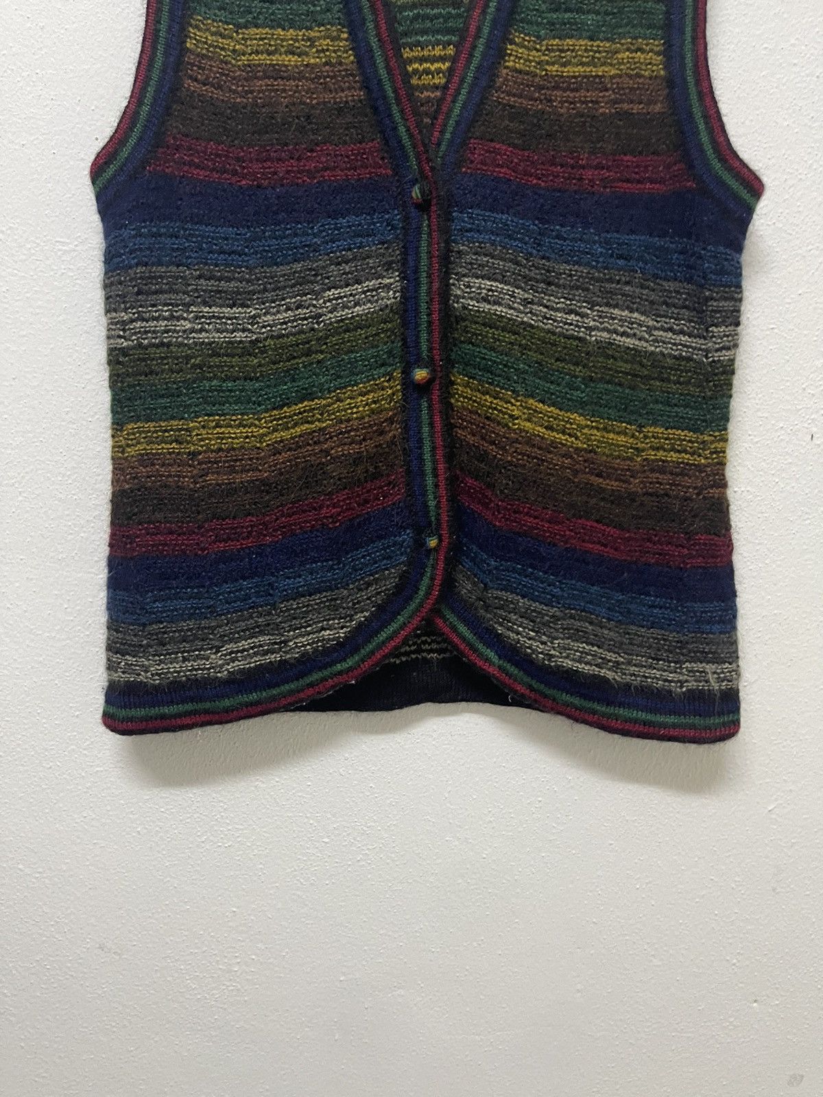 Vintage 1990s ROYAL ALPACA MULTICOLOUR KNIT BUTTON VEST RARE Size US S / EU 44-46 / 1 - 6 Thumbnail
