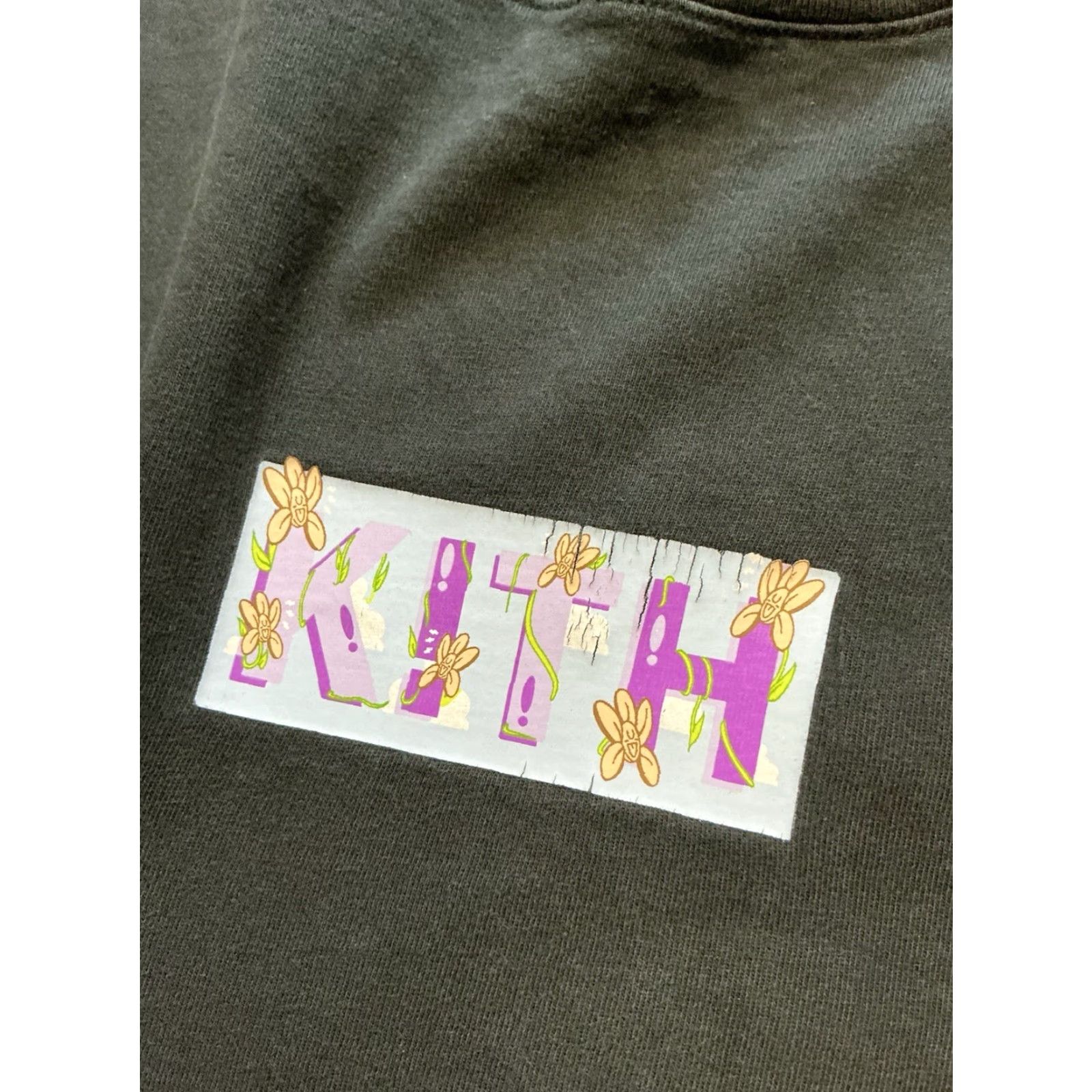 Kith VINTAGE KITH T-Shirt Box Logo L/S Black Crewneck XL Men Classic Graphic 2010s Fading Size US XL / EU 56 / 4 - 6 Thumbnail