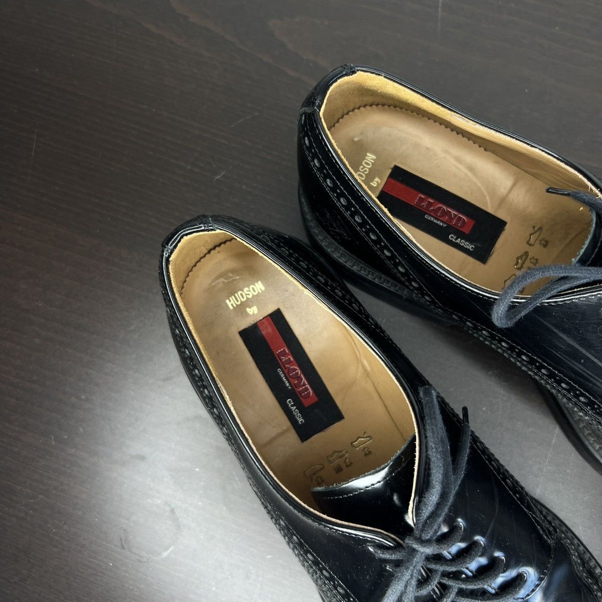 Designer HENRY LLOYD BOURTON DERBY BROGUE BLACK LEATHER HUDSON SHOES Size US 10 / EU 43 - 8 Thumbnail