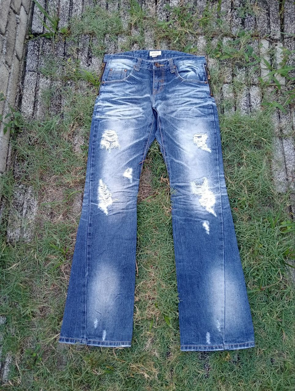 If Six Was Nine Vintage Daisy Distressed Jeans Size US 31 - 1 Thumbnail