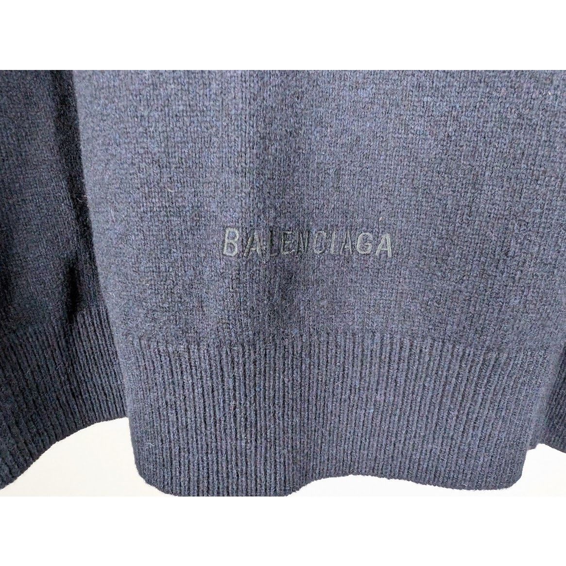 Balenciaga o1rshd1 High-Neck Sweatshirt in Blue Size US S / EU 44-46 / 1 - 14 Thumbnail