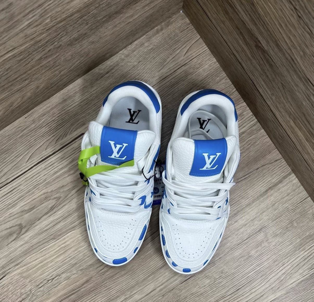 Louis Vuitton Louis Vuitton Trainer Yayoi Kusama Polka Dot Sneakers J41 Size US 7.5 / IT 37.5 - 4 Thumbnail