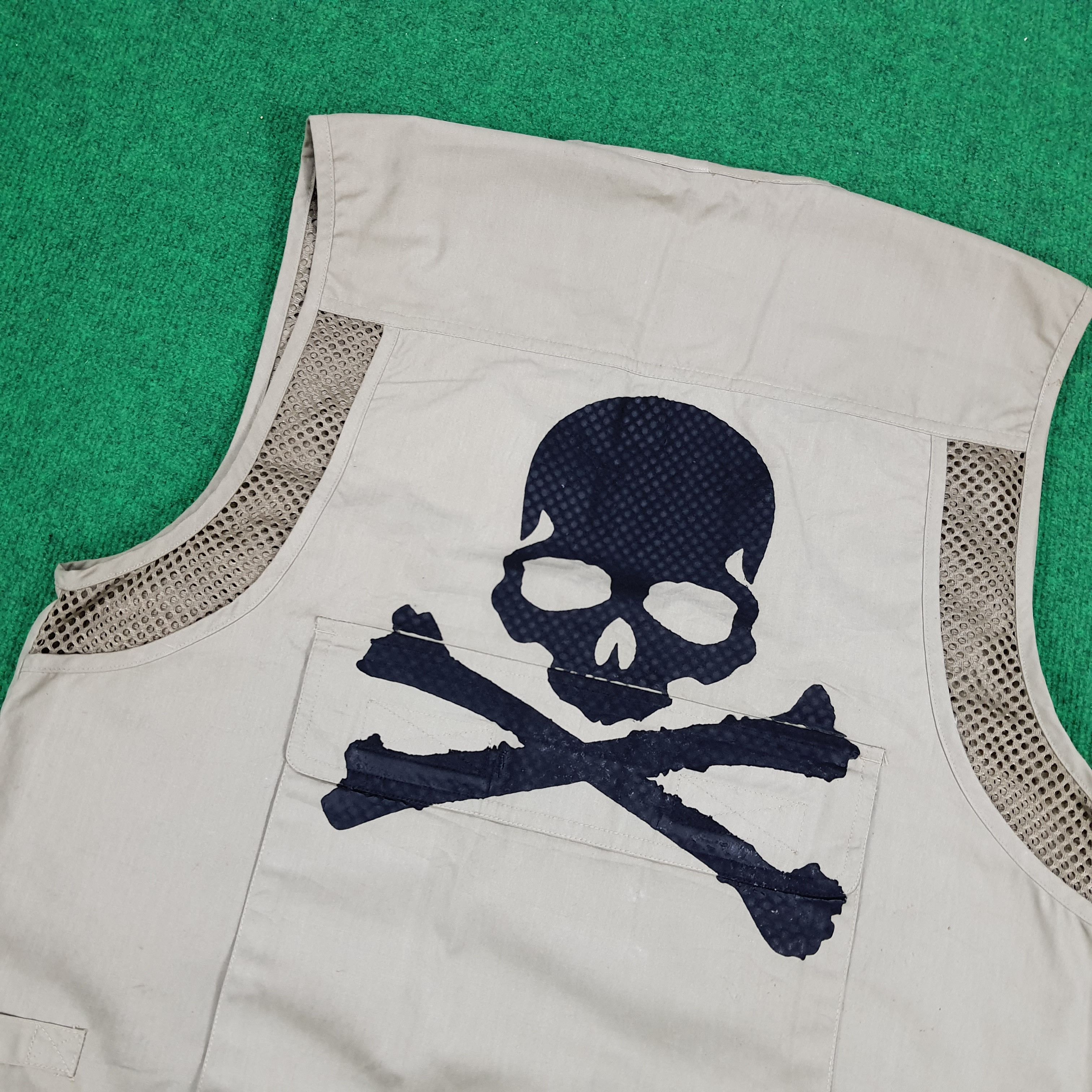 Japanese Brand × Vintage Vintage Uniqlo Japanese Brand Custom Skull Outdoor Vest Size US M / EU 48-50 / 2 - 2 Thumbnail