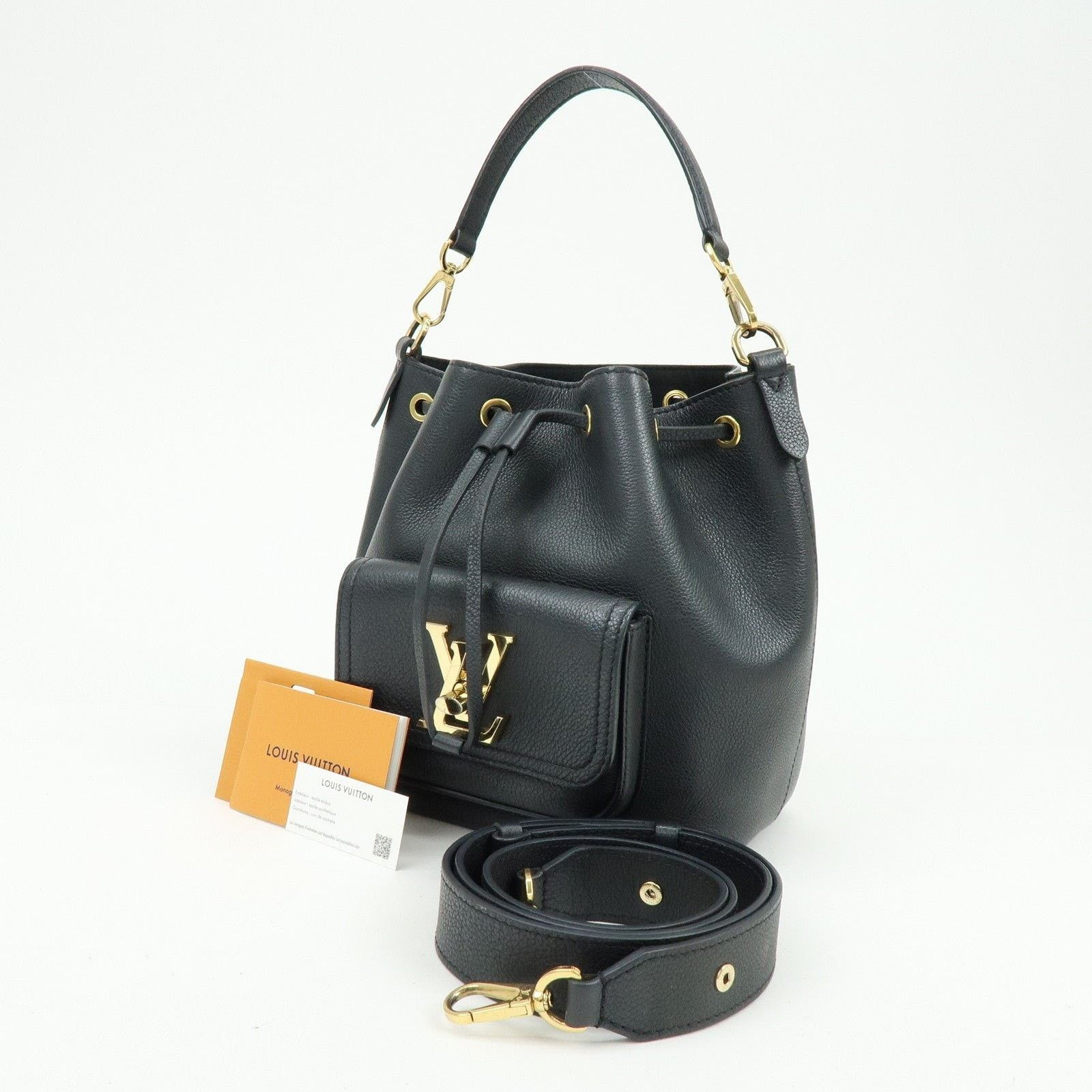 Louis Vuitton Louis Vuitton Lockme Bucket NV Calfskin Bucket Bag Black Size ONE SIZE - 8 Thumbnail