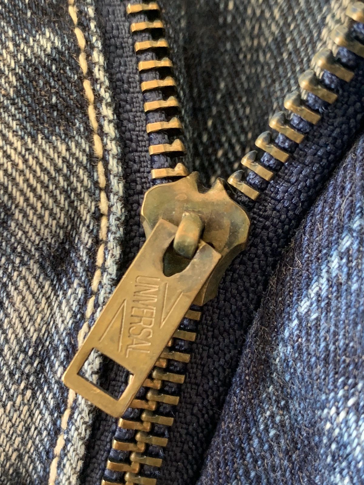 Lee Vintage 90s Flared Lee Faded Blue Jeans. Size US 31 - 15 Thumbnail