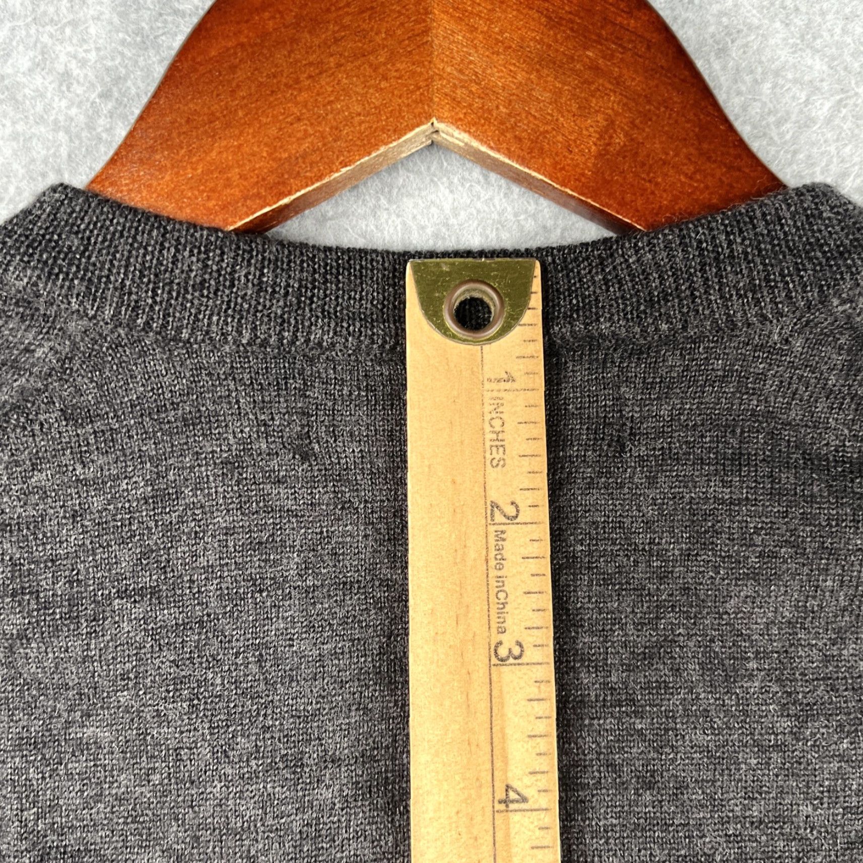 Express Express Murino Wool Sweater Mens Medium Charcoal Grey V-Neck Pullover Knit Italian Theme Size US M / EU 48-50 / 2 - 7 Thumbnail