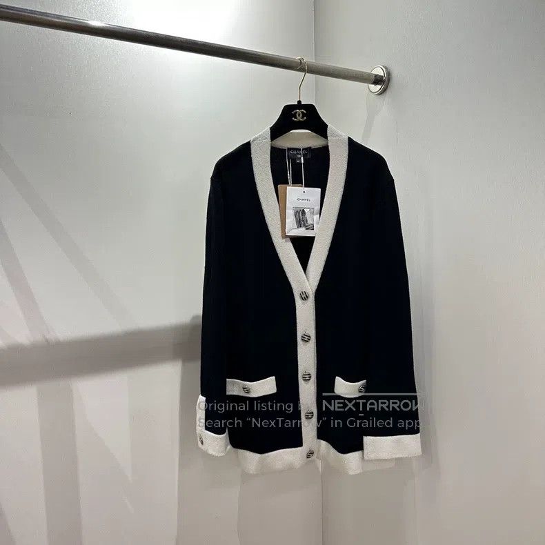 Chanel Chanel 24C single-breasted V-neck cashmere cardigan coat Size S / US 4 / IT 40 - 1 Thumbnail