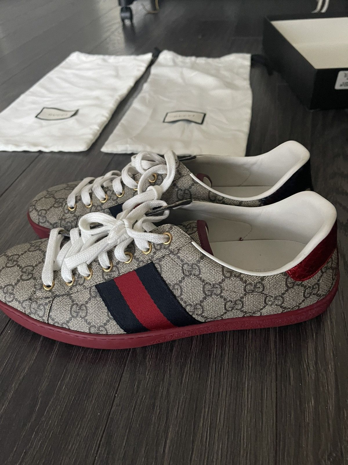 Gucci Men’s Ace GG Supreme Sneakers Size US 11 / EU 44 - 4 Thumbnail