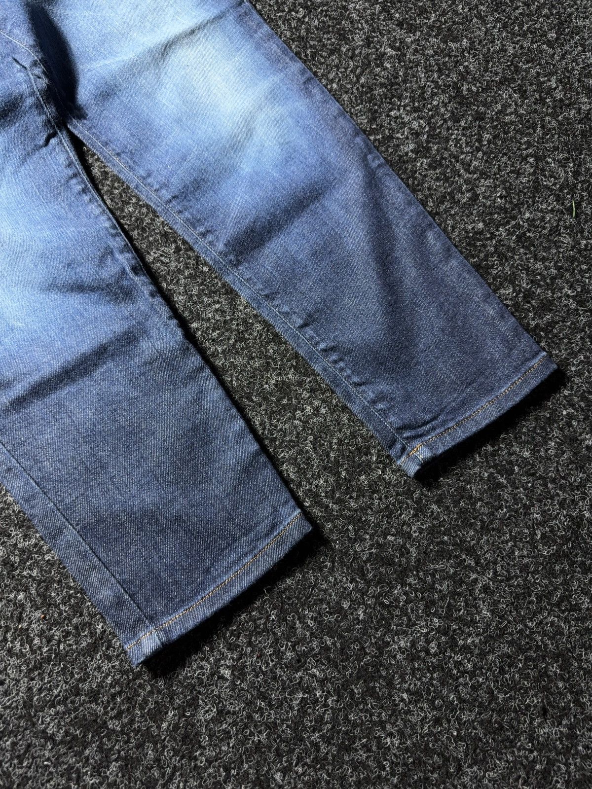 Diesel 00s Diesel Luxury Italy Chinelle Regular Slim Tapered Jeans Size 30" / US 8 / IT 44 - 3 Thumbnail