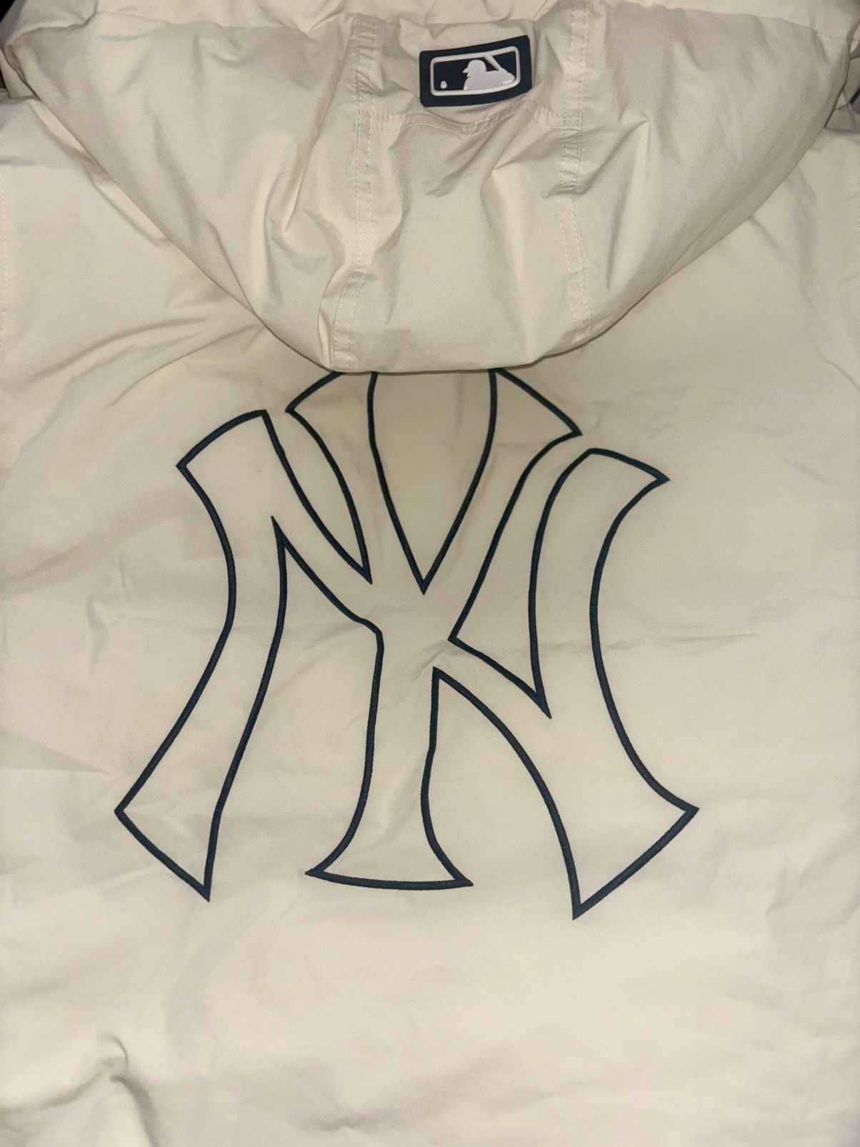 MLB MLB Korea Monster Parka NY Yankees – AESPA Karina Campaign Size M / US 6-8 / IT 42-44 - 17 Thumbnail