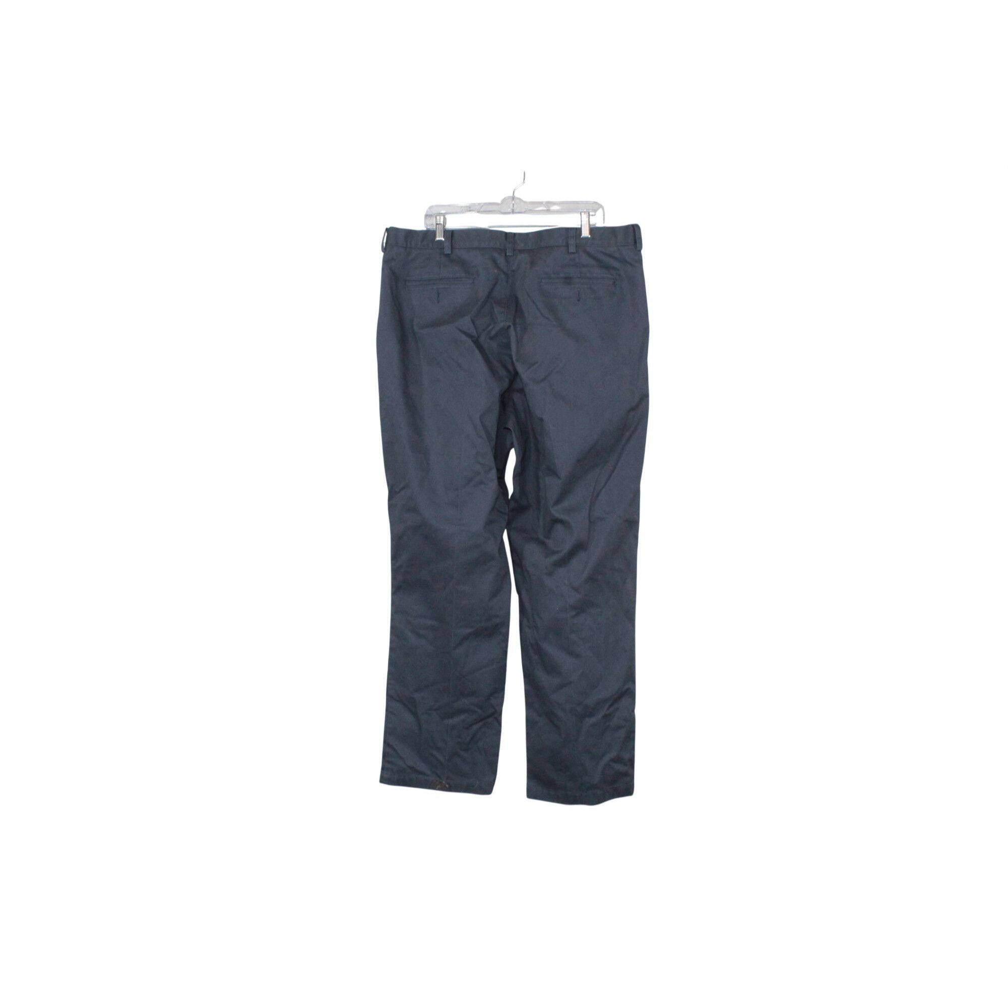 L.L. Bean LL Bean Men's Wrinkle Free Double L Chinos Natural Fit Size US 40 / EU 56 - 2 Thumbnail