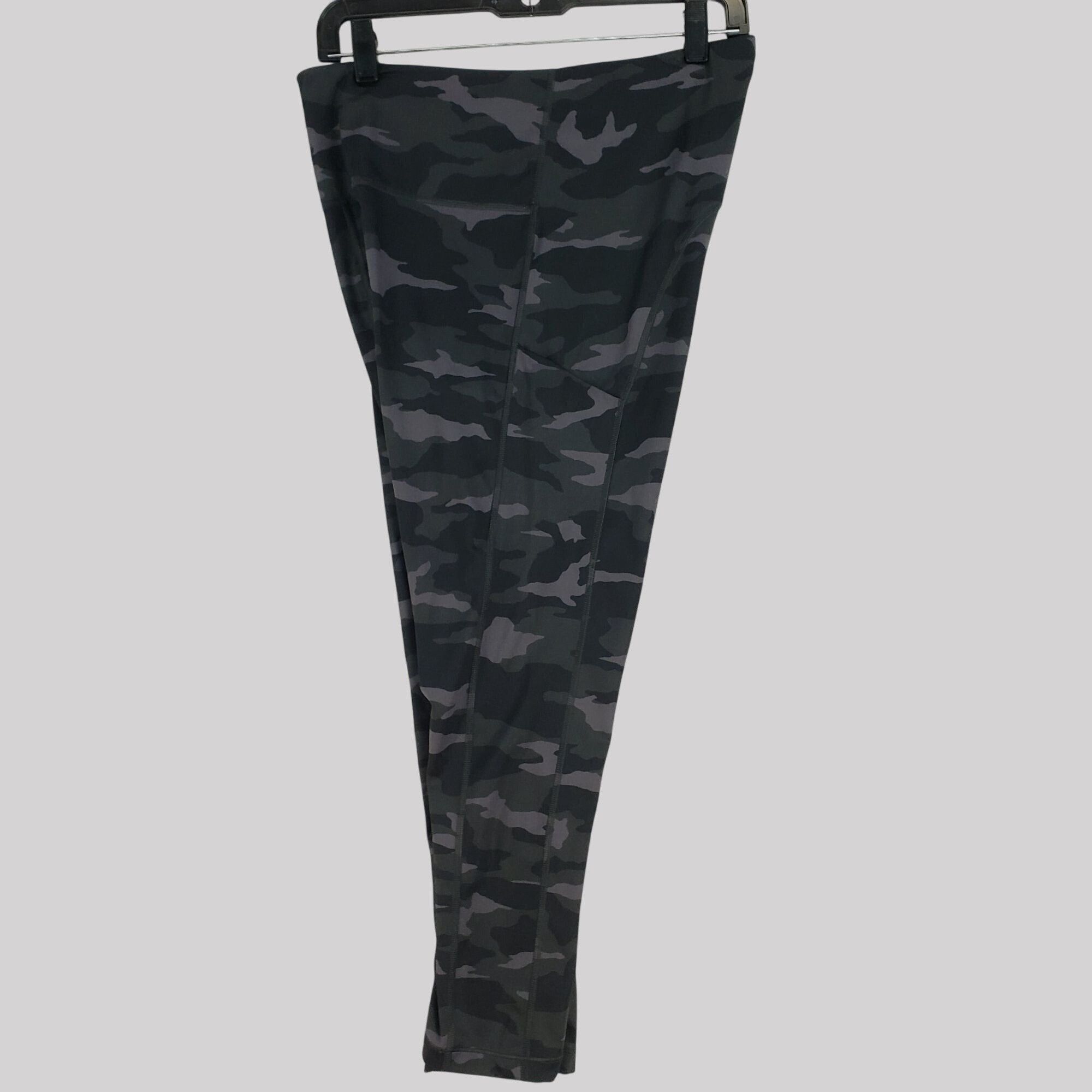Athleta Athleta Ultimate Camo 7/8 Tights High-Waisted Stretch Size 38" / US 16 / IT 52 - 3 Thumbnail