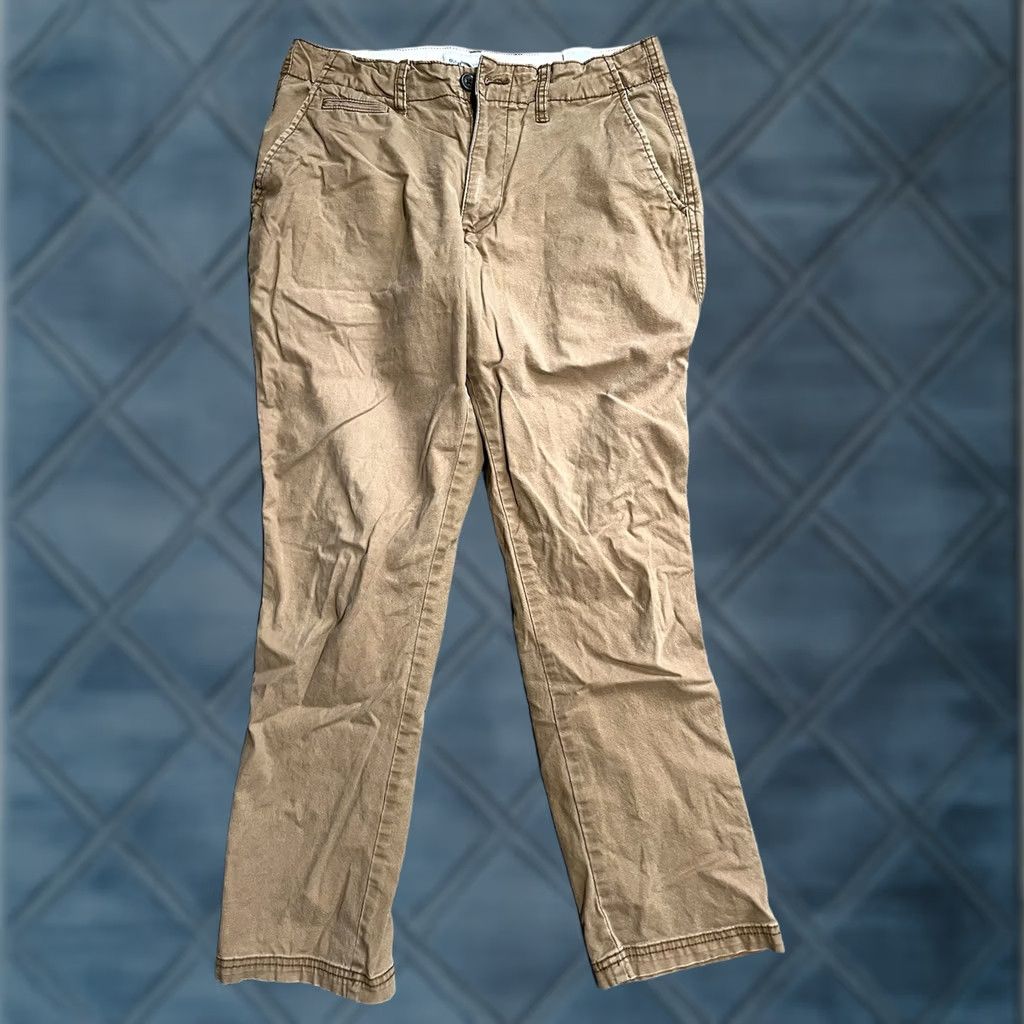 Old Navy Old Navy Chino Pant Straight Solid Beige Men 30x30 Lived In Chino Style Casual Workwear Pants Mens Size US 30 / EU 46 - 1 Thumbnail