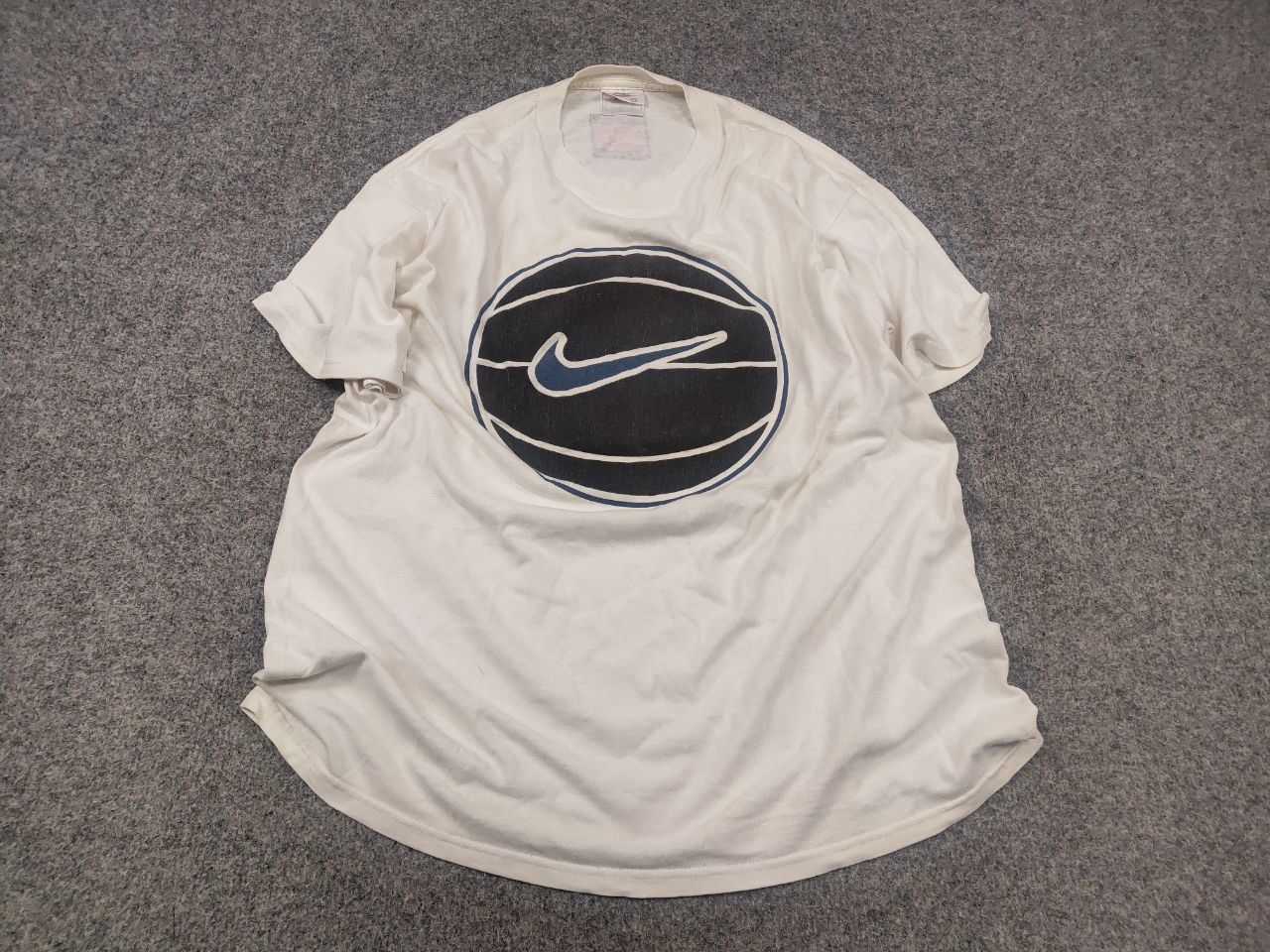 Nike Vintage 90's Nike Basketball Camp Center Swoosh Tee T-Shirt Size US M / EU 48-50 / 2 - 2 Thumbnail