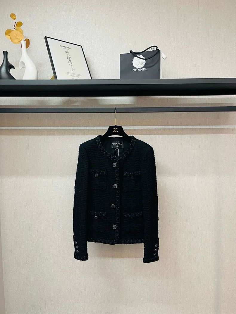 Chanel Chanel Black Tweed Jacket with Buttons- DMC Size US M / EU 48-50 / 2 - 1 Thumbnail