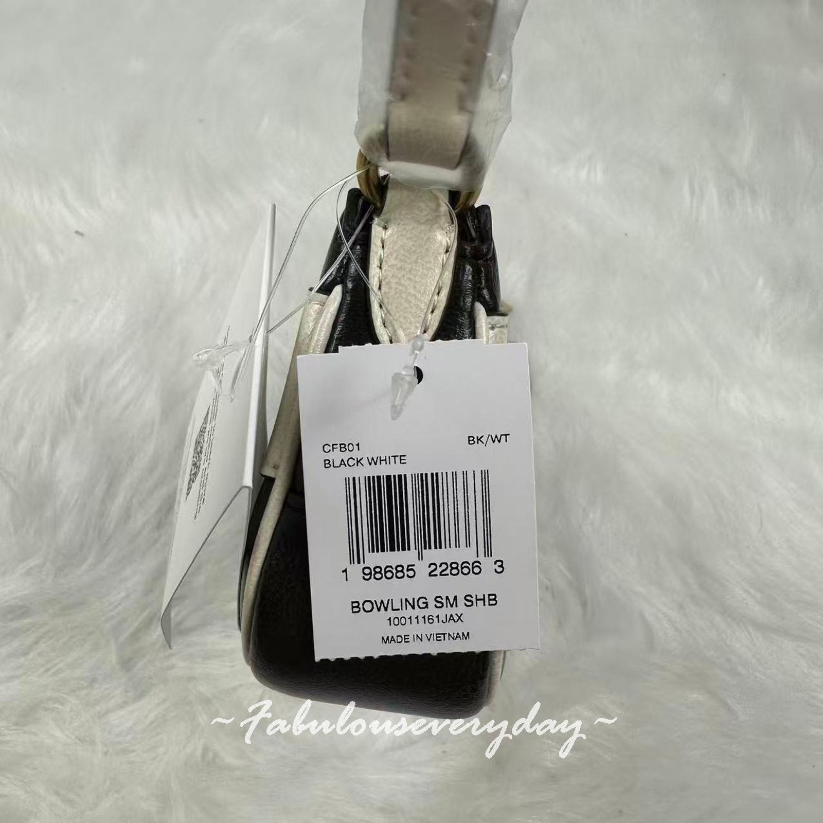 Coach Coach Coachtopia Bowling Small Shoulder Bag Black CFB01 NWT Size ONE SIZE - 5 Thumbnail