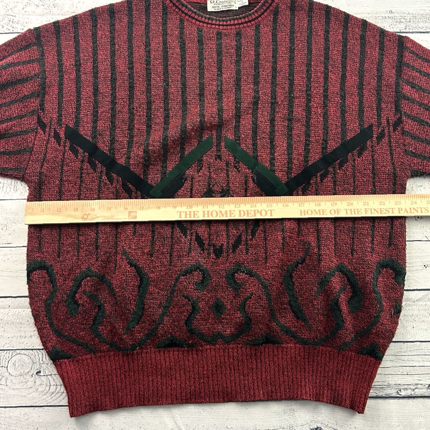 Vintage VINTAGE St Croix Pullover Crewneck Sweater Men's L Red Abstract Shirt Mens L Red Abstract St Croix Pullover Crewneck Sweater Size US L / EU 52-54 / 3 - 4 Thumbnail