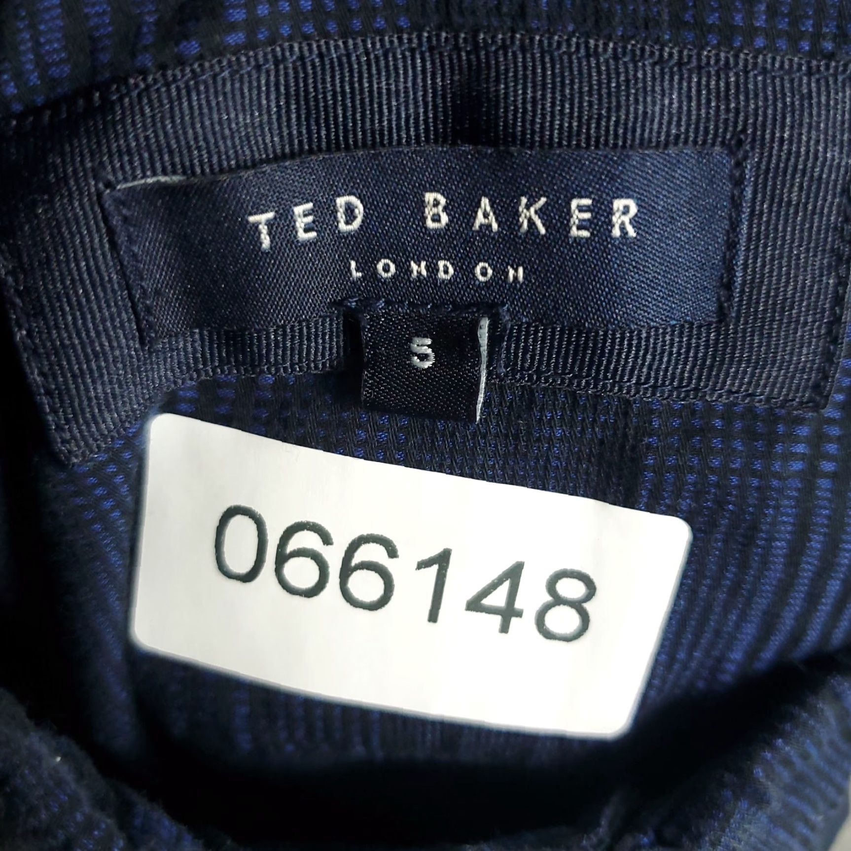 Ted Baker Ted Baker London Polo Shirt Mens Size 5 Blue Polo Casual Long Sleeve Shirts Mens Blue Ted Baker London Polo Shirt 5 Size US S / EU 44-46 / 1 - 8 Thumbnail