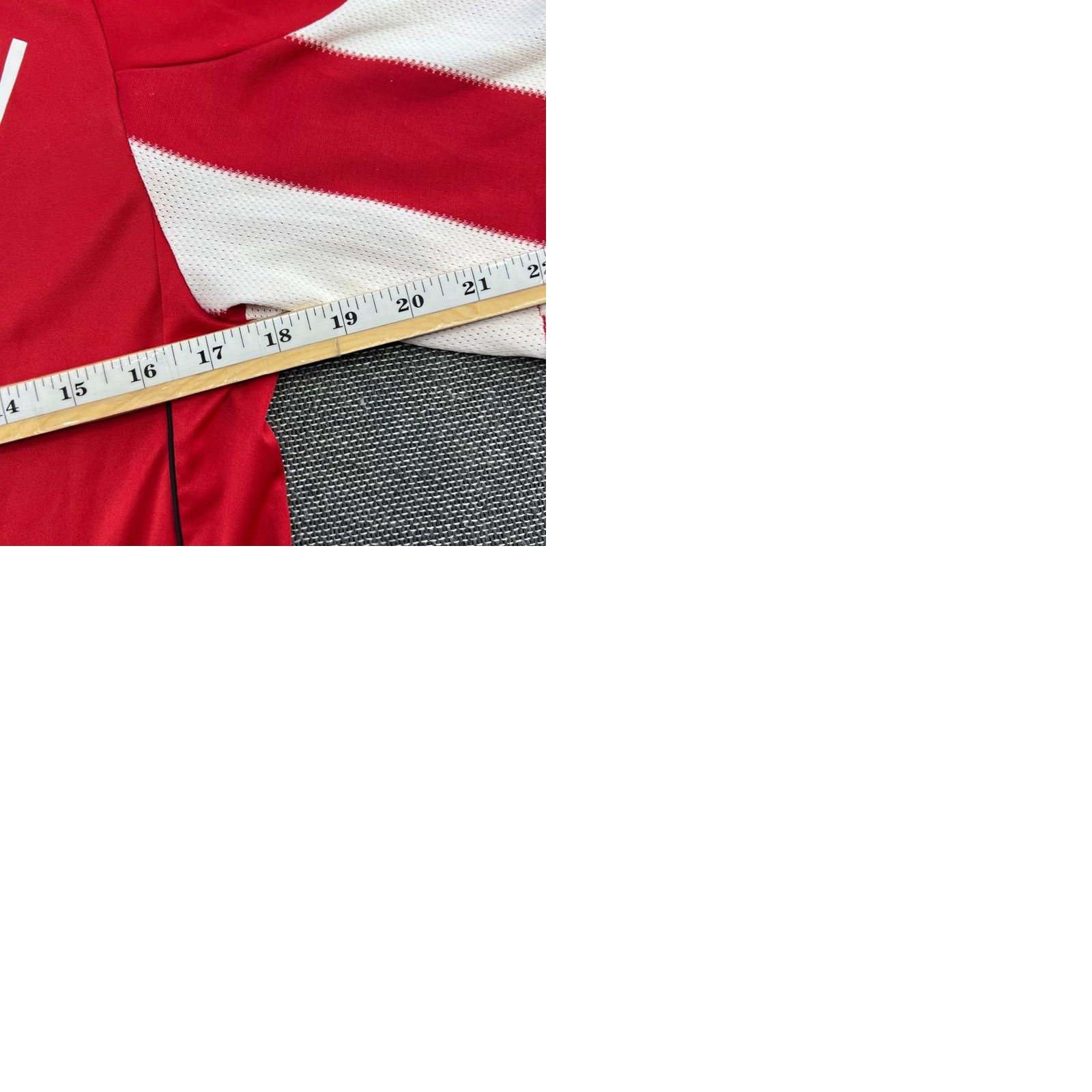 Adidas adidas Bayern Munich 2010 2011 Home #10 Arjen Robben Mens Football Jersey S Size US S / EU 44-46 / 1 - 12 Thumbnail