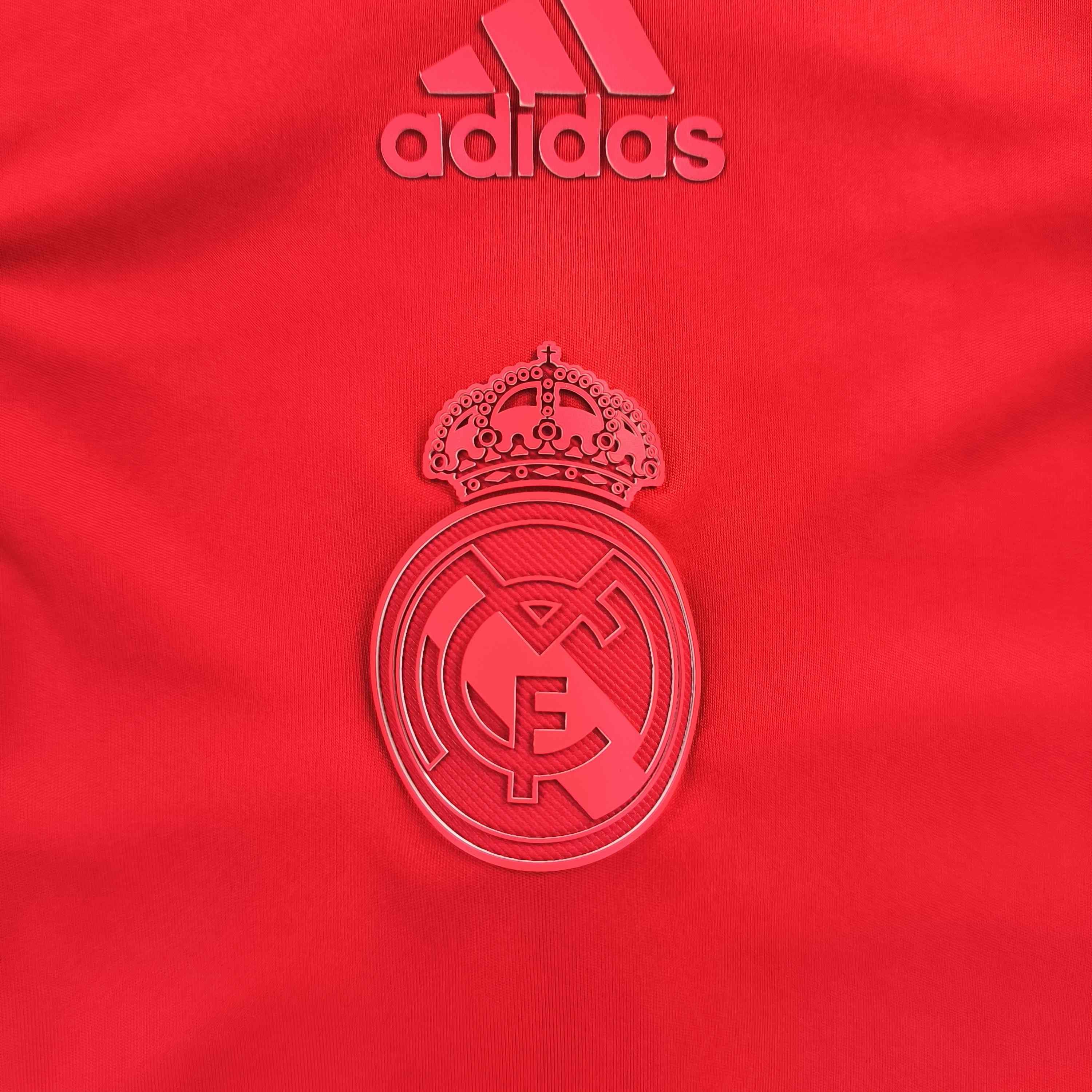 Adidas Real Madrid 2018 Adidas Icons football jersey shirt size M Size US M / EU 48-50 / 2 - 3 Thumbnail