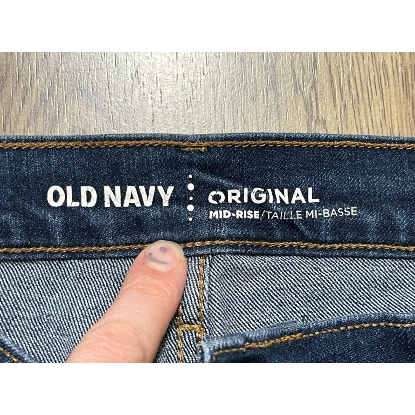 Old Navy VINTAGE? No, Vintage is No. Original Mid Rise Old Navy Jeans Women’s 10 Blue Denim Pockets Bootcut Regular Inseam 29 in Cotton Blend Denim Size 32" / US 10 / IT 46 - 5 Thumbnail