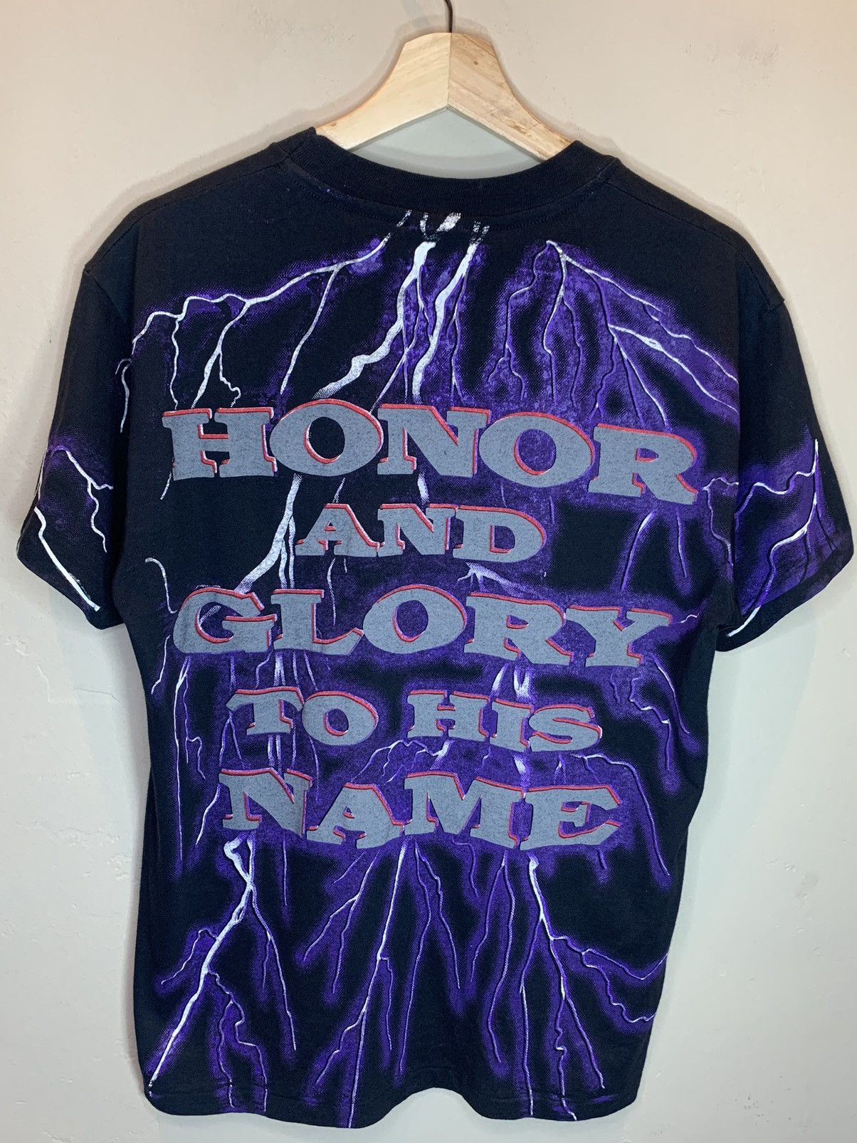 Vintage *RARE* Vintage GREAT GOD Jesus Christ AOP Thunder Art Shirt Size US M / EU 48-50 / 2 - 2 Thumbnail