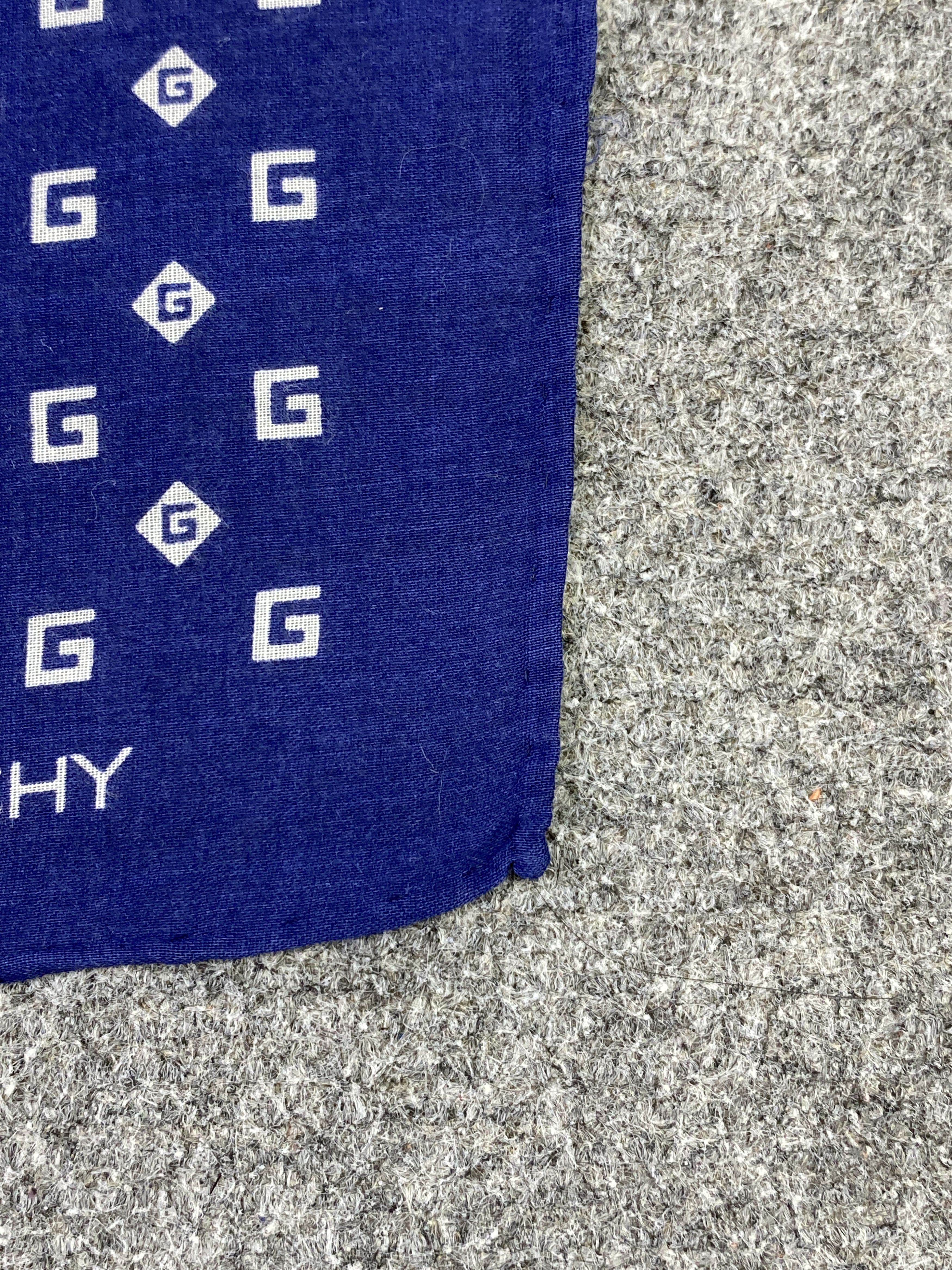 Givenchy Vintage Givenchy Handkerchief / Neckerchief KT0066 Size ONE SIZE - 6 Thumbnail