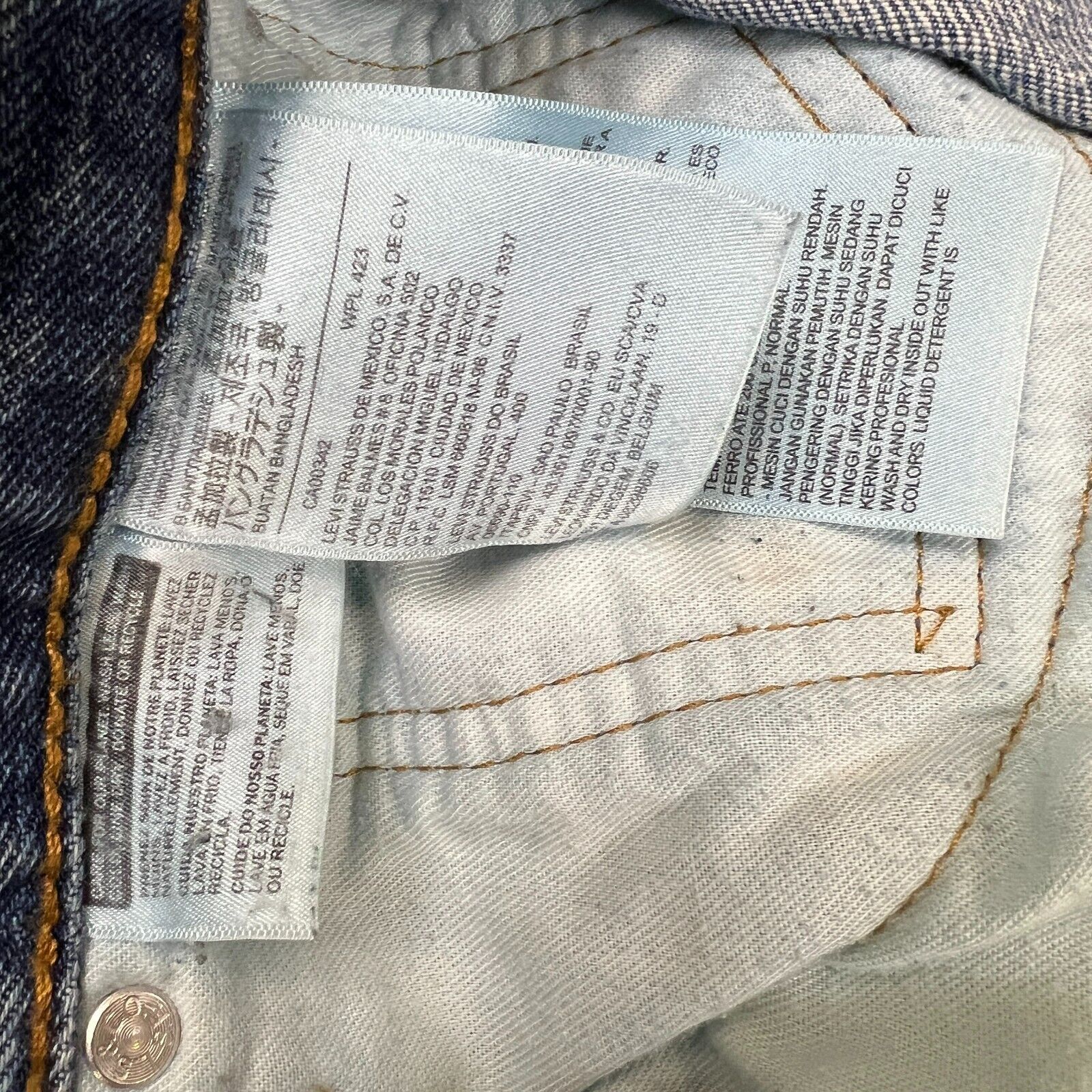 Levi's × Vintage Levi's 516 Jeans 34x32 Slim Straight American Denim Pants Size US 34 / EU 50 - 9 Thumbnail