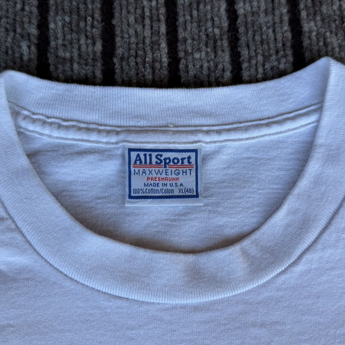 Other Vintage Dated 1999 American Red Cross Don't Leave Us Out Size US XL / EU 56 / 4 - 4 Thumbnail