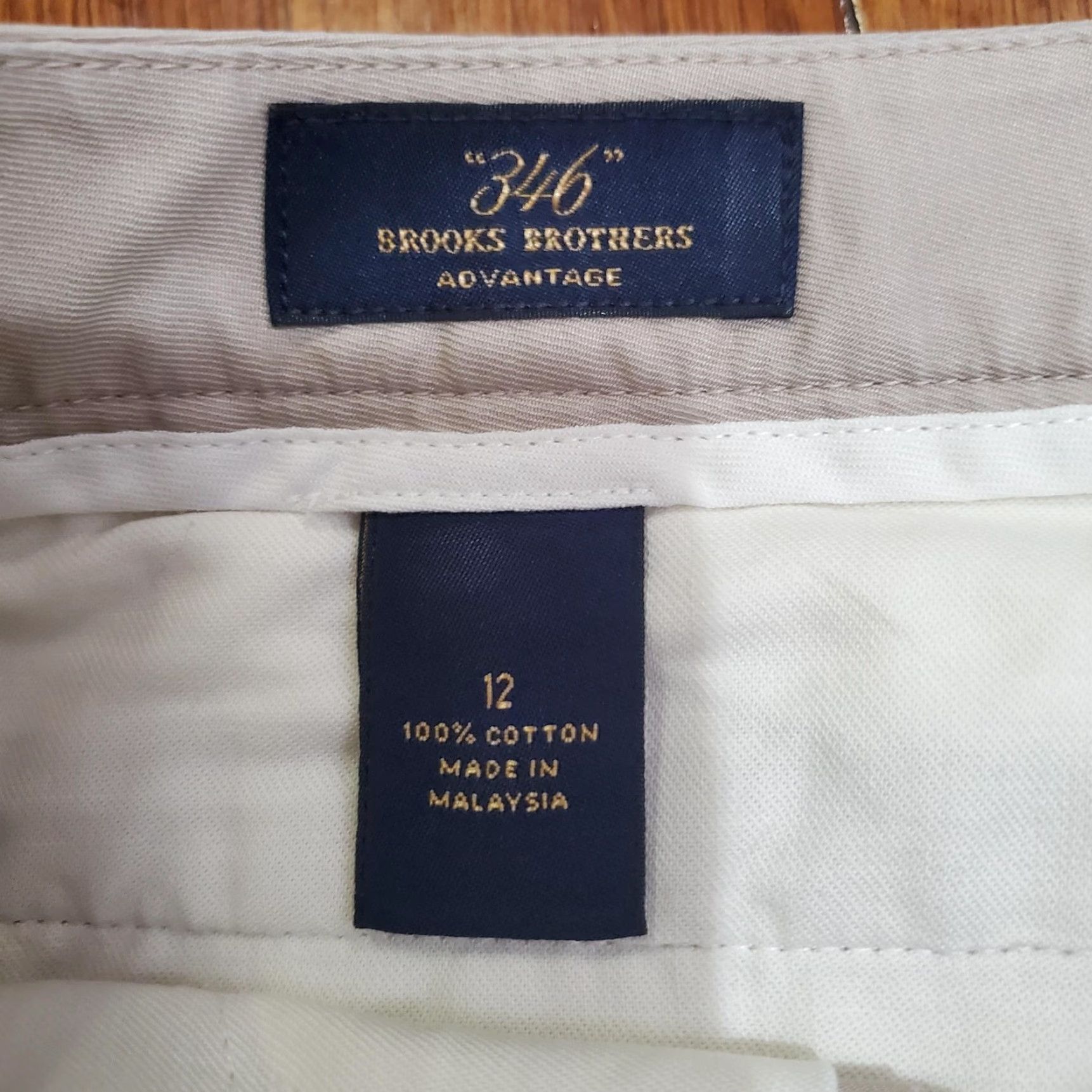 Brooks Brothers Brooks Brothers Bermuda Shorts Womens 12 Beige Twill Pleated Cuffed Casual Size 34" / US 12 / IT 48 - 5 Thumbnail