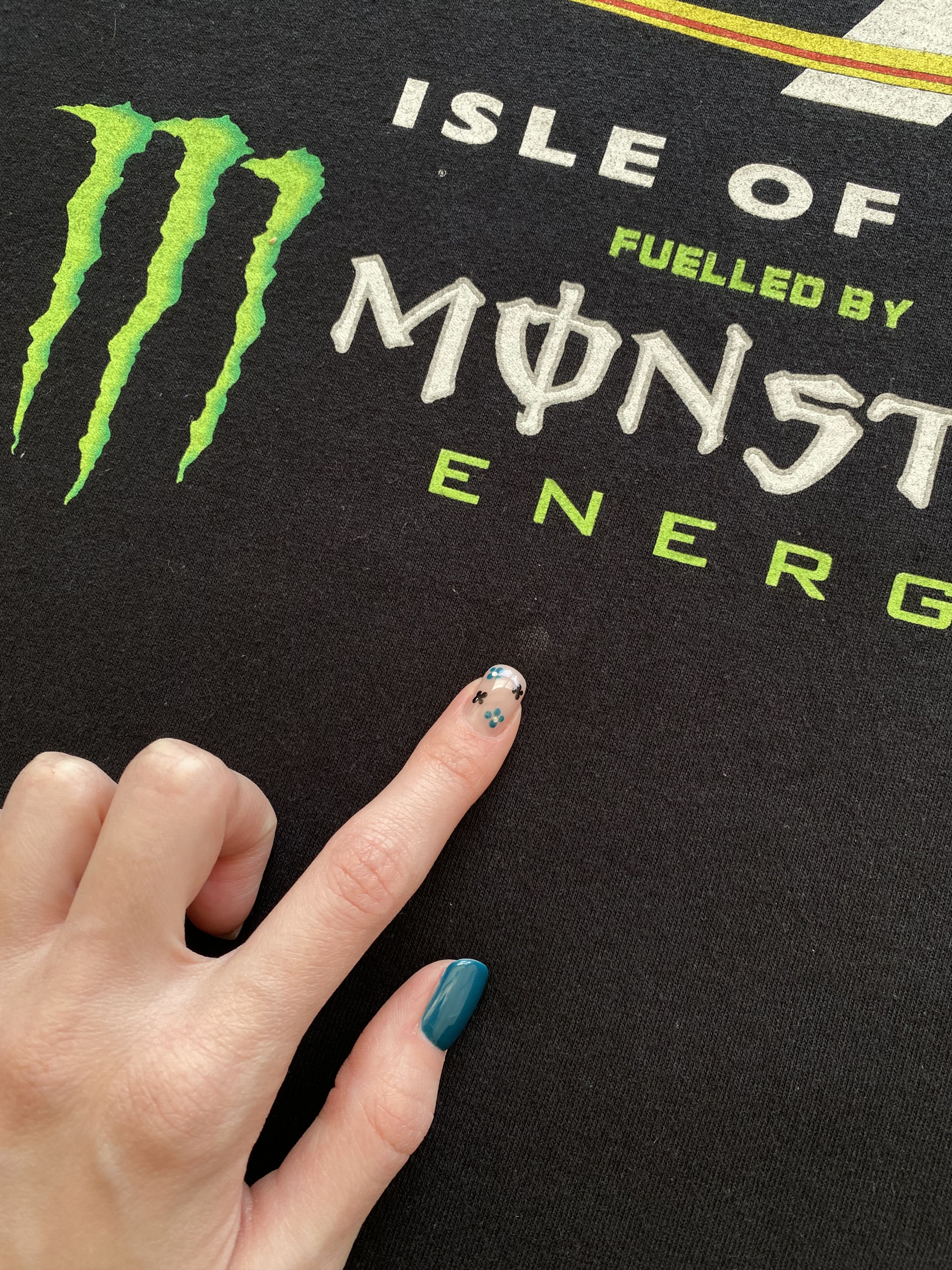 Vintage Vintage 2011 TT Isle Of Man Monster Energy Moto Racing Tee Size US M / EU 48-50 / 2 - 15 Thumbnail