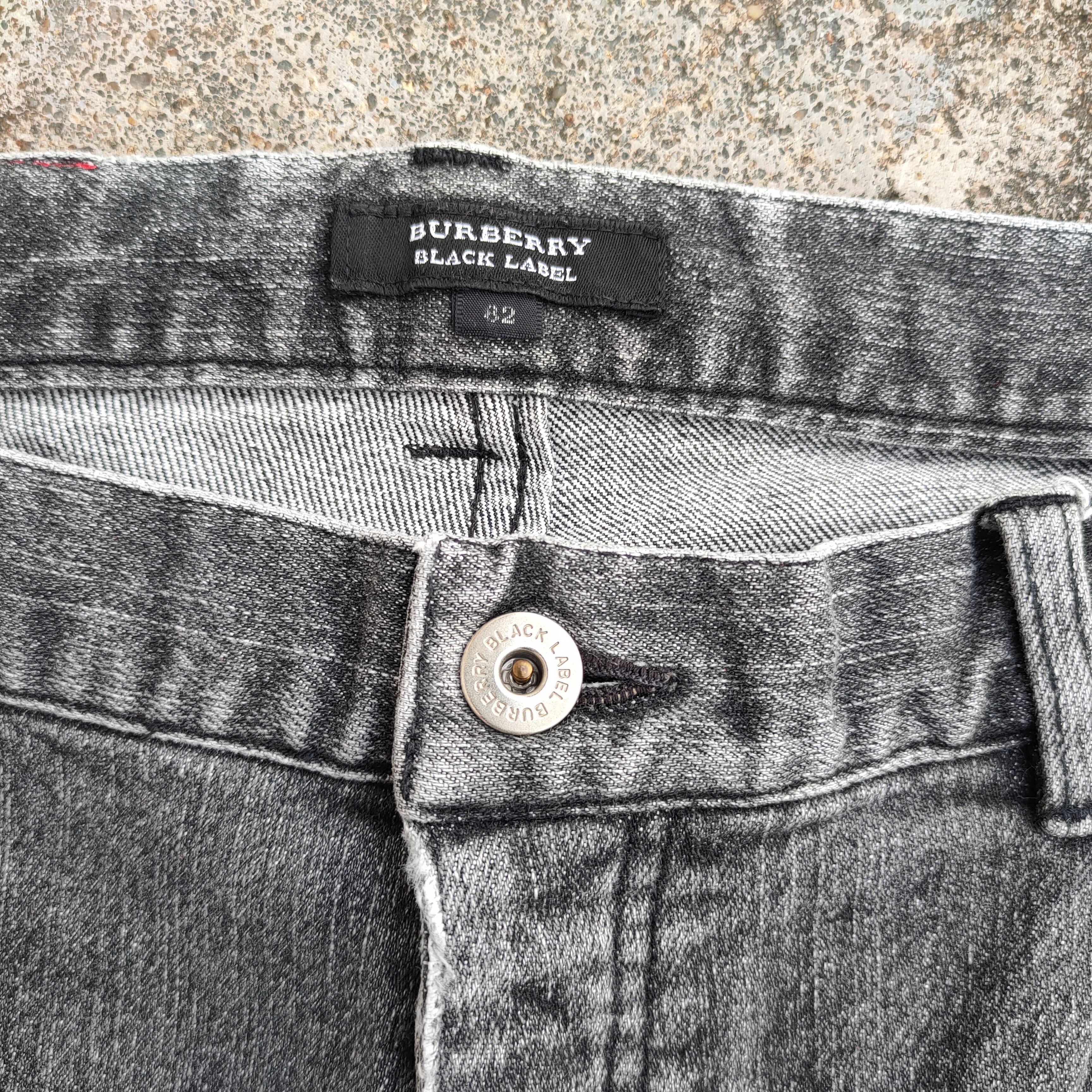 Burberry vtg Burberry black label distressed denim jeans pants Size US 32 / EU 48 - 7 Thumbnail