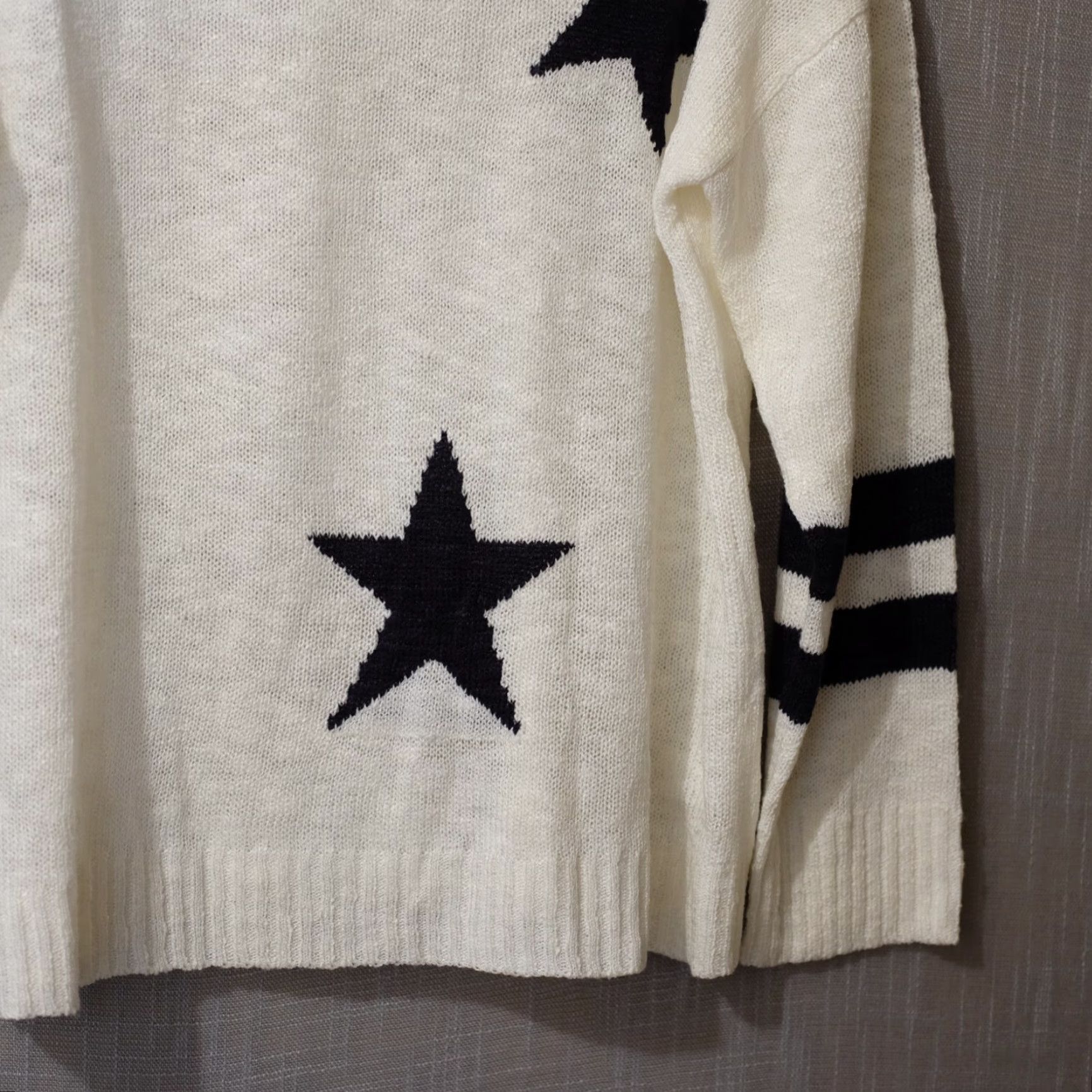 Vintage Maurice’s Sweater White/Black Star Knit Pullover Women's XXL Lightweight Sheer Nwot! Stars Reg/Plus Size (H96-10) Size XXL / US 16-18 / IT 52-54 - 4 Thumbnail