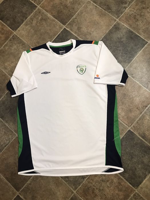 Vintage Early 2000's Ireland Umbro Soccer Jersey | Grailed