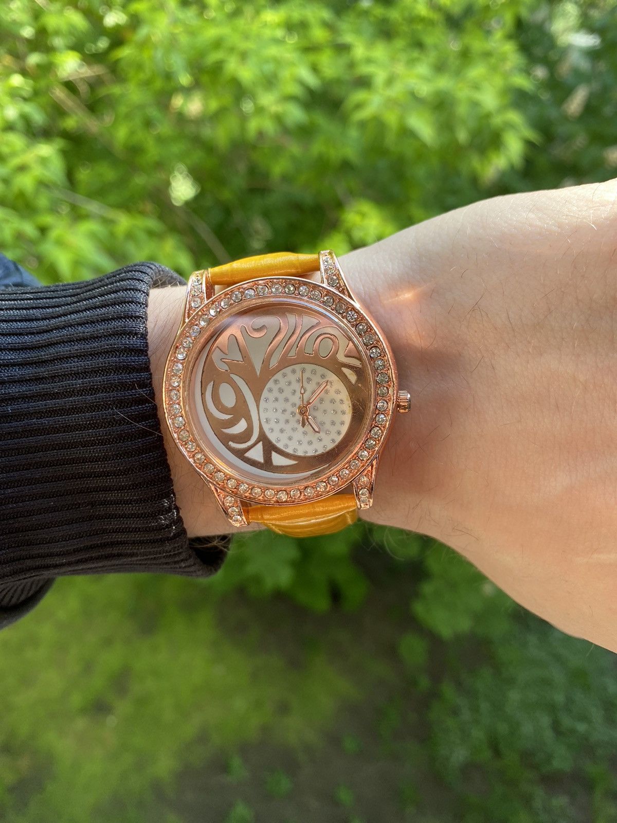 Japanese Brand × Jewelry × Vintage Glamour Watch with Yellow Strap - Elegance & Style Size ONE SIZE - 4 Thumbnail