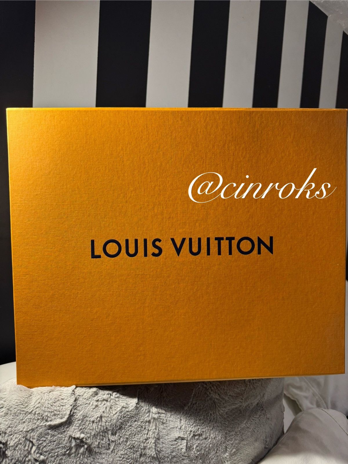 Louis Vuitton Louis Vuitton Montsouris PM Empreinte Leather Backpack Size ONE SIZE - 10 Thumbnail