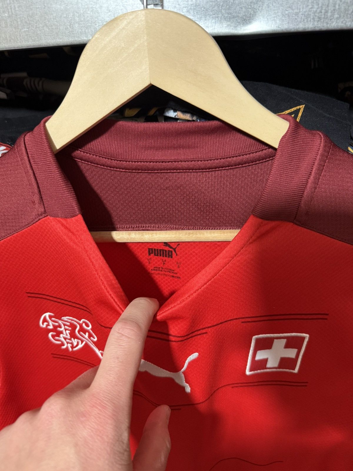 Puma PUMA SWITZERLAND 2020 HOME FOOTBALL SHIRT SOCCER JERSEY Size US S / EU 44-46 / 1 - 5 Thumbnail