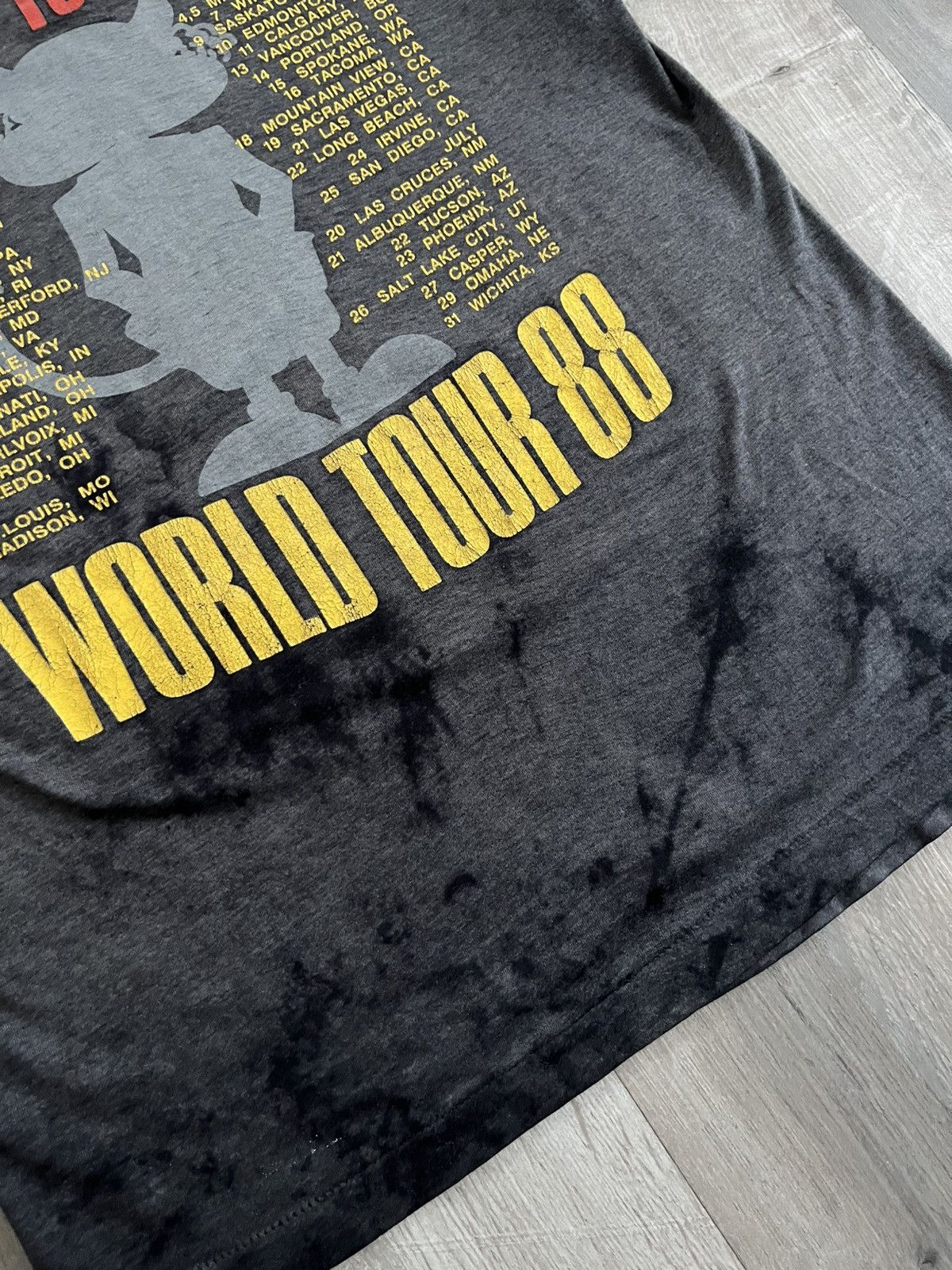 AC/DC PAPER THIN 1988 AC/DC World Tour Tee Size US M / EU 48-50 / 2 - 6 Thumbnail