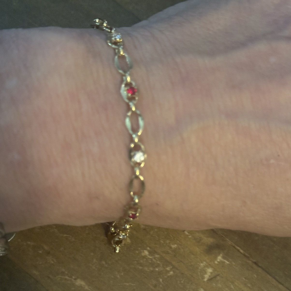 Vintage Vintage gold tone red and clear rhinestones chain bracelet Size ONE SIZE - 4 Thumbnail