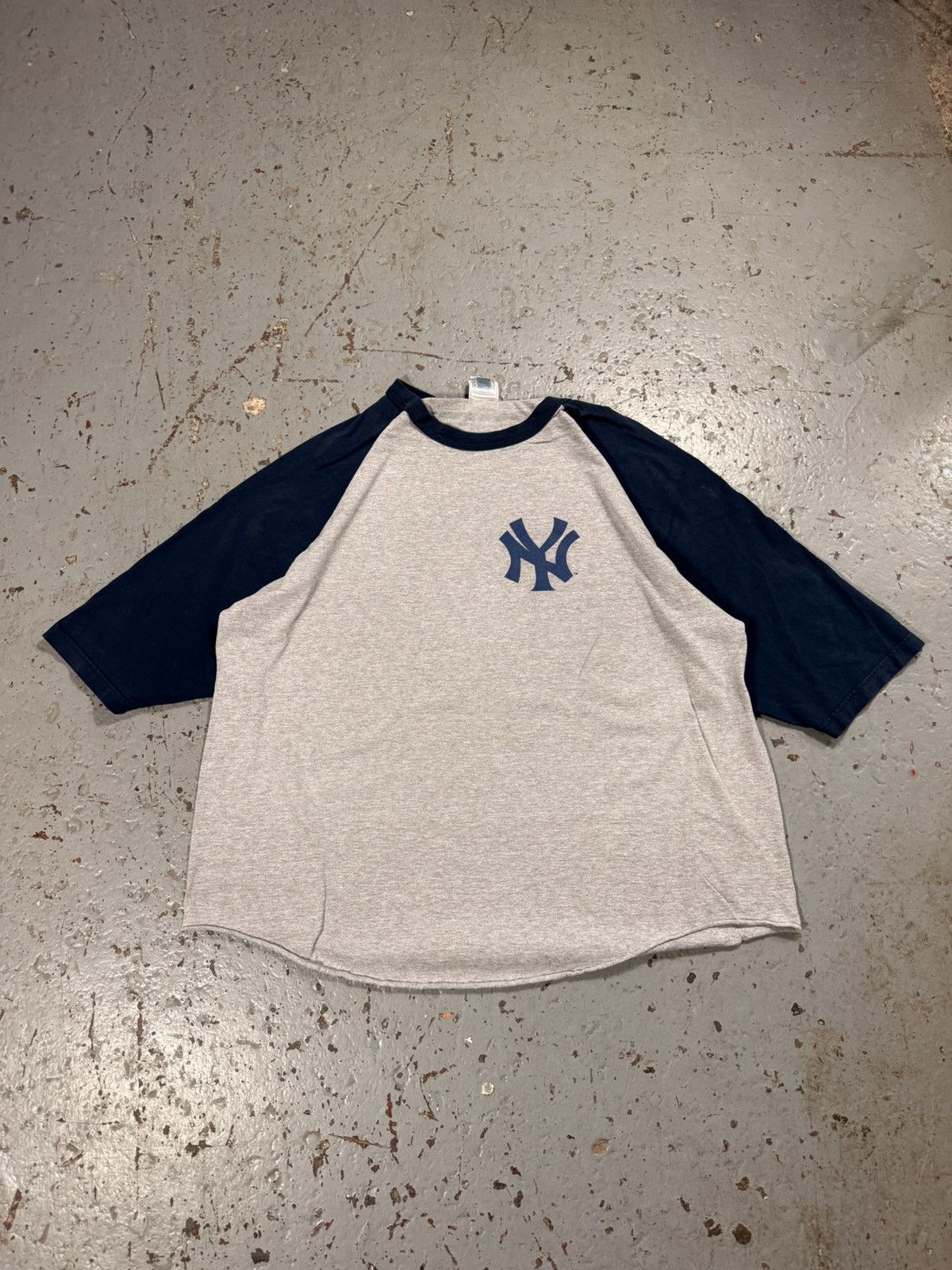 New York Yankees Insane Two tone New York Yankees Faded Jeter Jersey Tee Size US XXL / EU 58 / 5 - 1 Thumbnail