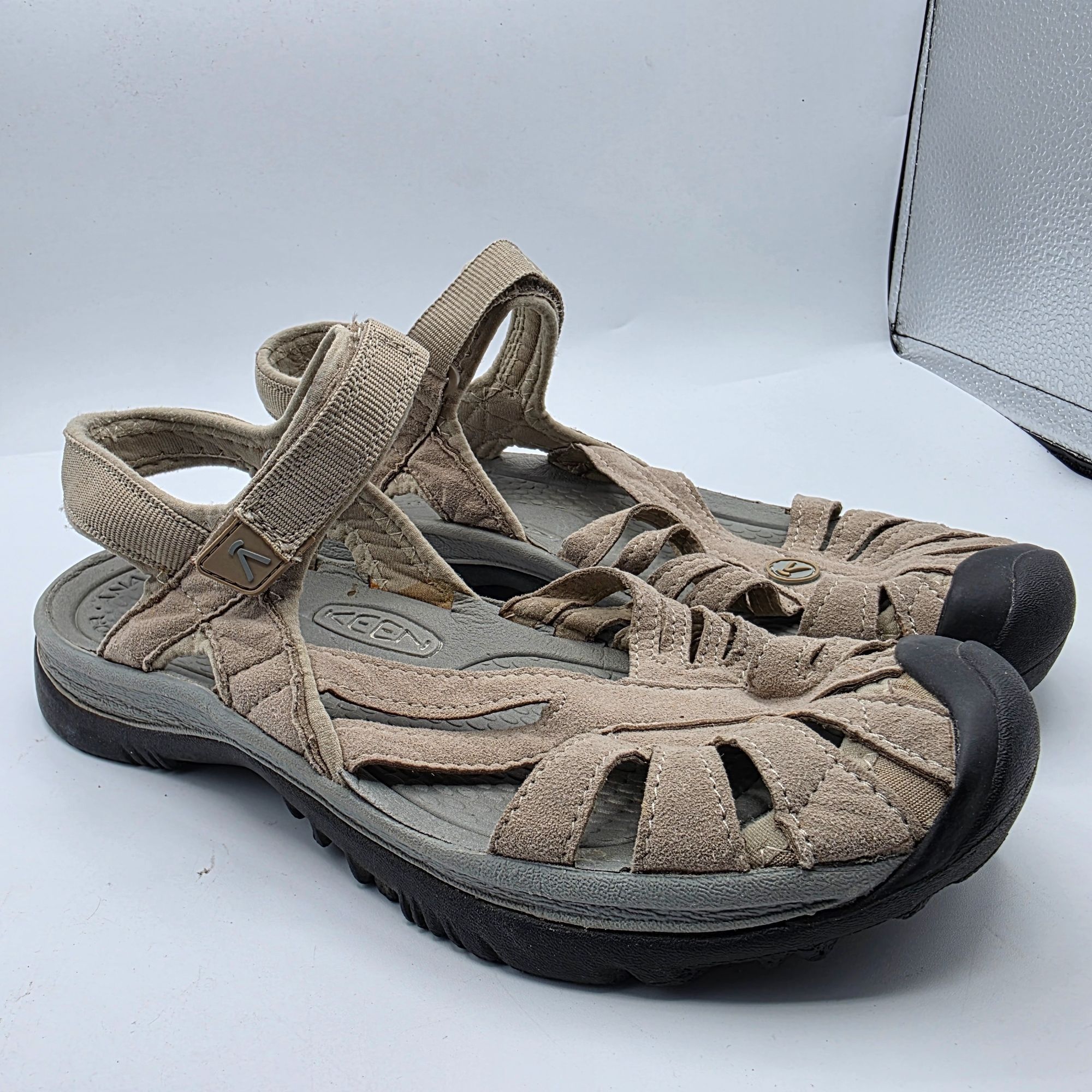 KEEN Keen Rose Womens 7.5 Beige Closed Toe Sandals Beach Outdoors Size US 7.5 / IT 37.5 - 1 Thumbnail