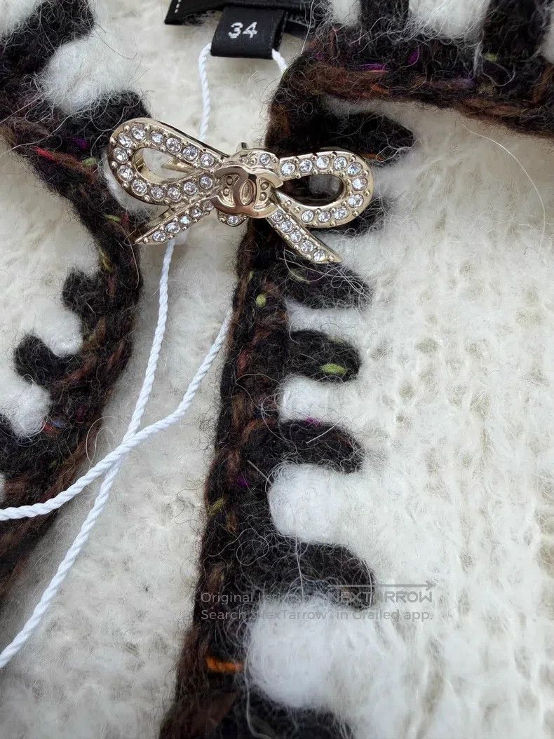 Chanel Chanel Ski Series Doll Leader Bow Diamond Button Top Knitt Size XXS / US 00 / IT 34 - 3 Thumbnail