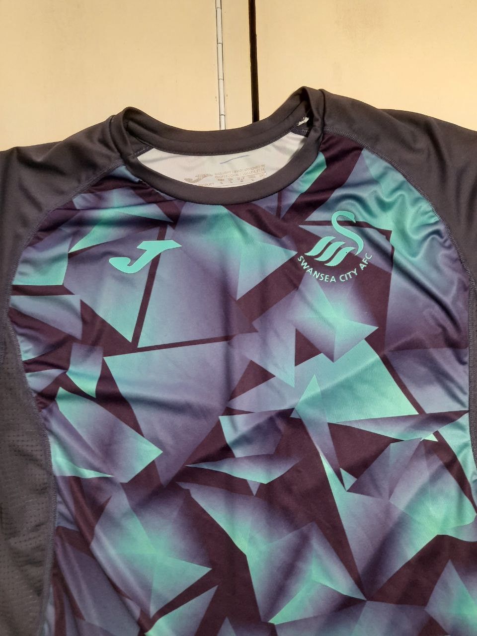 Joma Joma Swansea City AFC Training Jersey Size US L / EU 52-54 / 3 - 6 Thumbnail