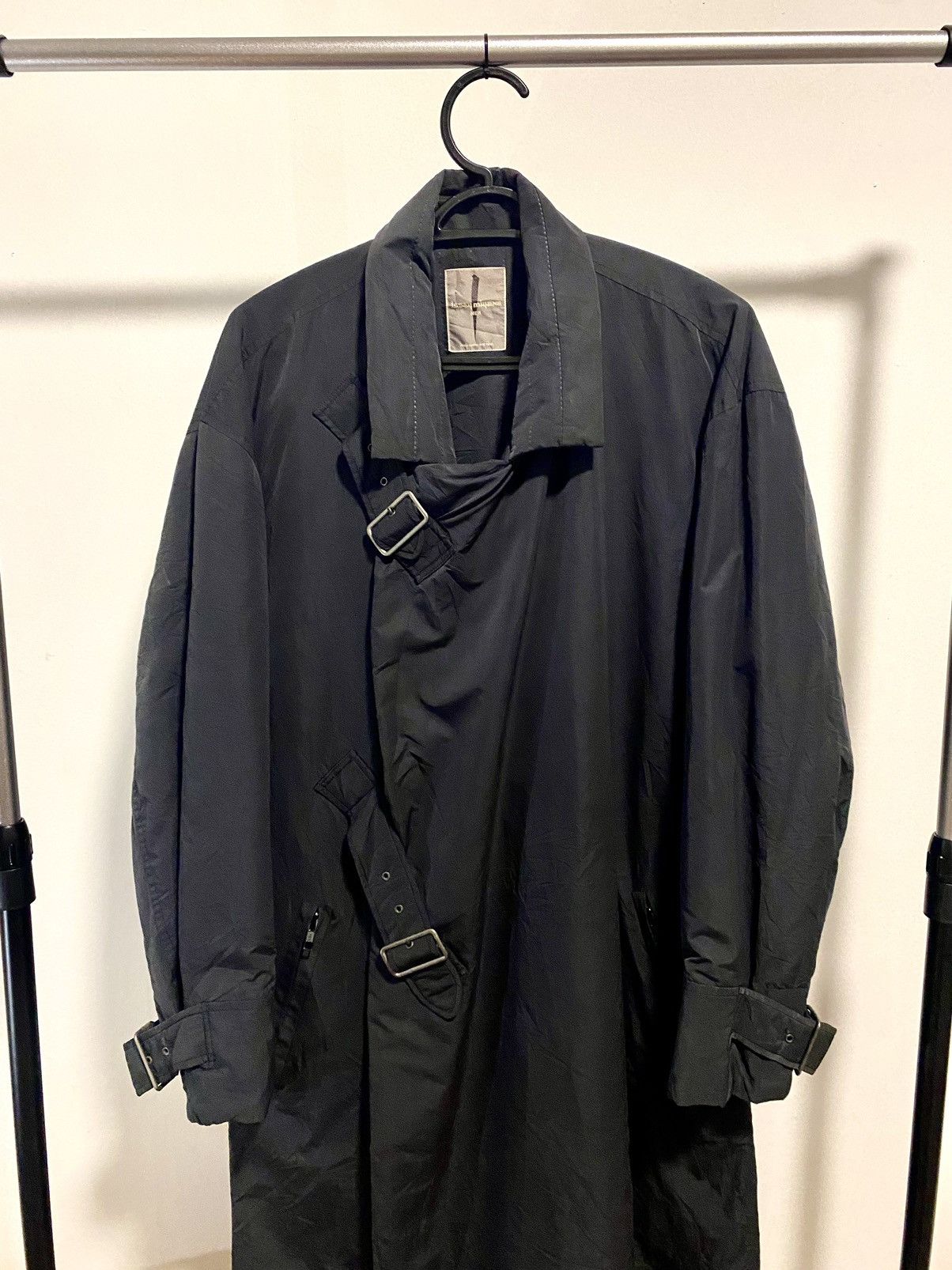 Issey Miyake Vintage 90s issey Miyake men Runway trench Coat Size US M / EU 48-50 / 2 - 2 Thumbnail