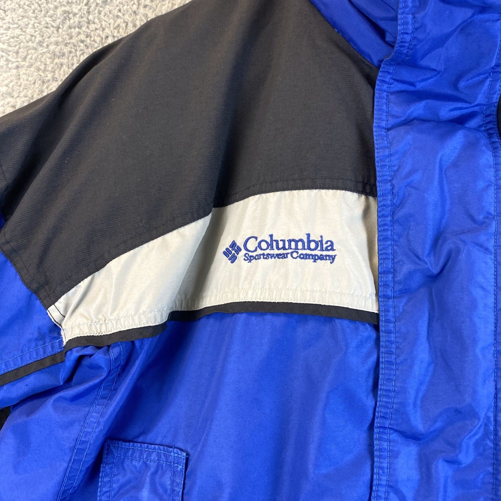 Vintage VINTAGE Columbia Packable Jacket Mens Size S Blue Gray Outdoor Nylon Packable 70-18 90s/Outdoor Size US S / EU 44-46 / 1 - 2 Thumbnail