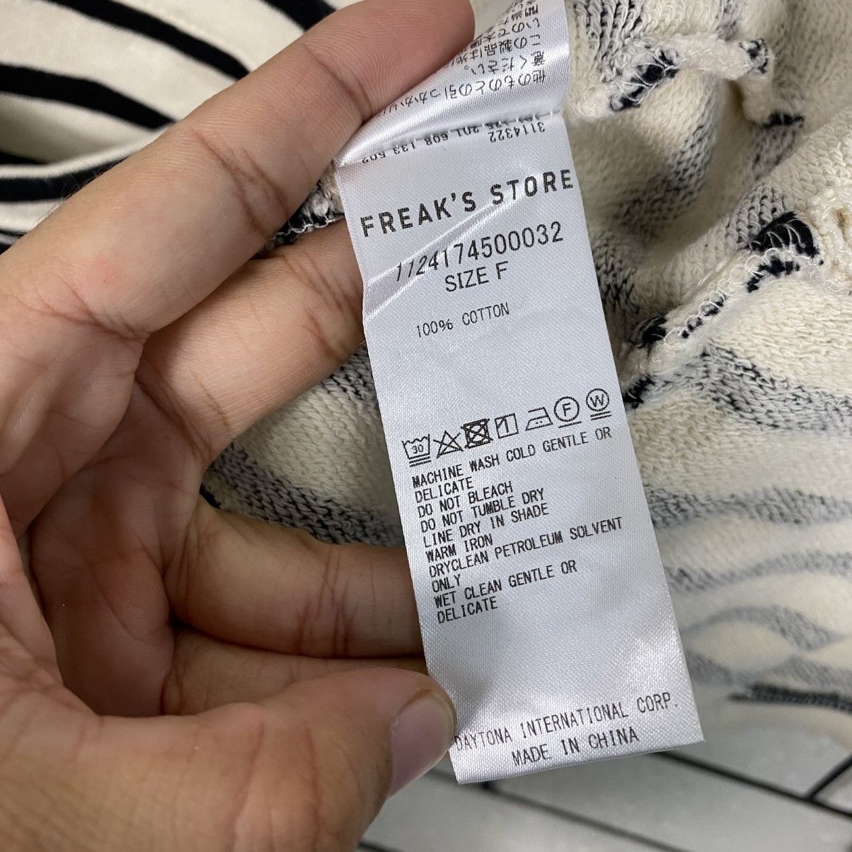 Japanese Brand 📌The Fox Collection Snap Button Cardigan Striped Size US M / EU 48-50 / 2 - 22 Thumbnail