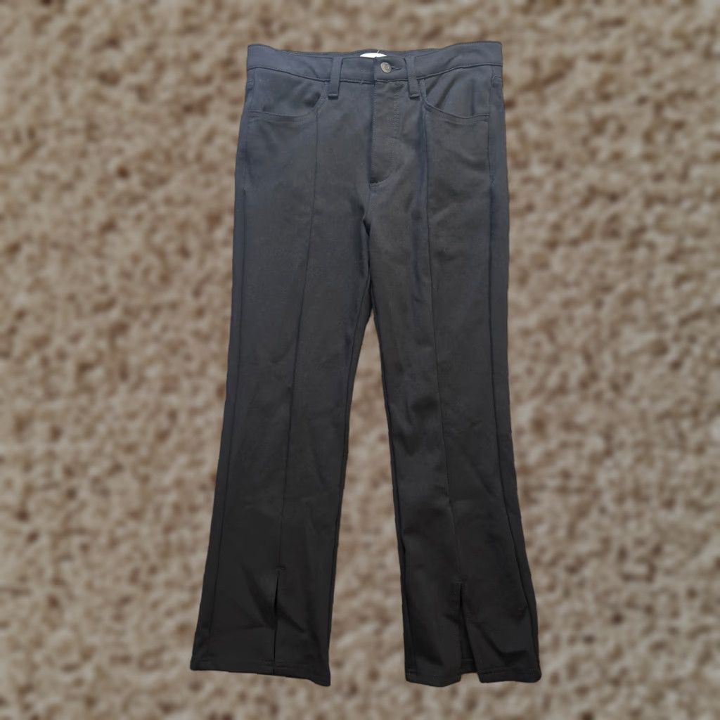 Pistola **PISTOLA Petite Women's Size 28 Black Cropped Flare Stretch Pant** User: PISTOLA Petite Women's Size 28 Black Cropped Flare Stretch Pant Size 28" / US 6 / IT 42 - 1 Thumbnail