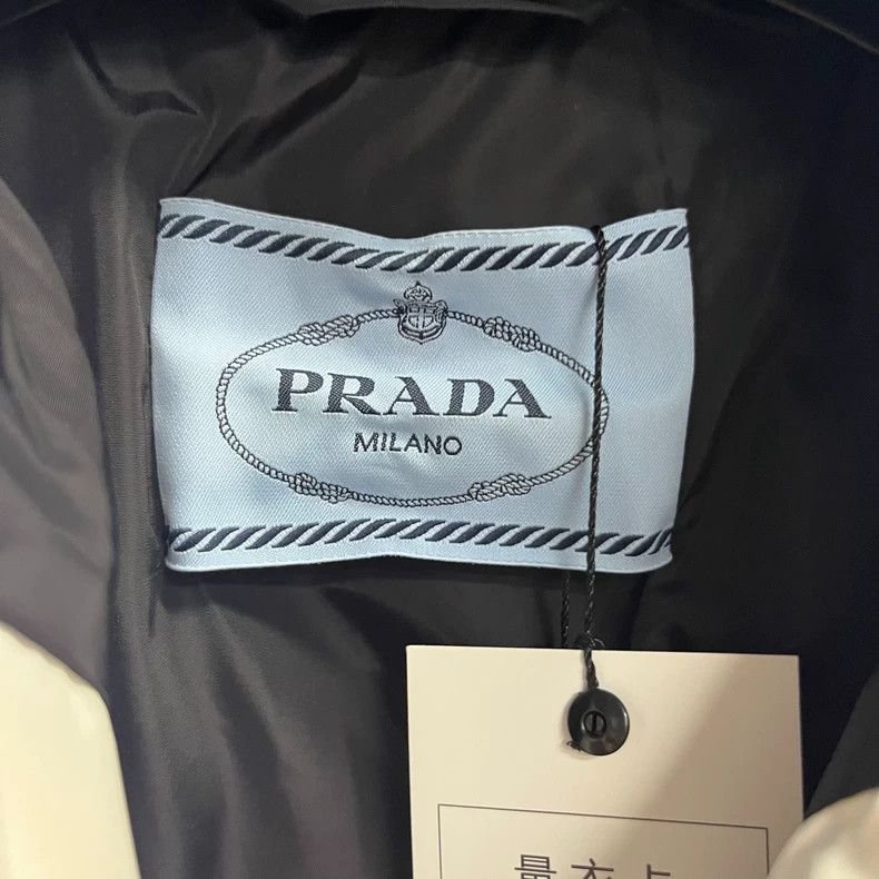 Prada Prada The latest white printed striped solid color hooded d Size US L / EU 52-54 / 3 - 2 Thumbnail