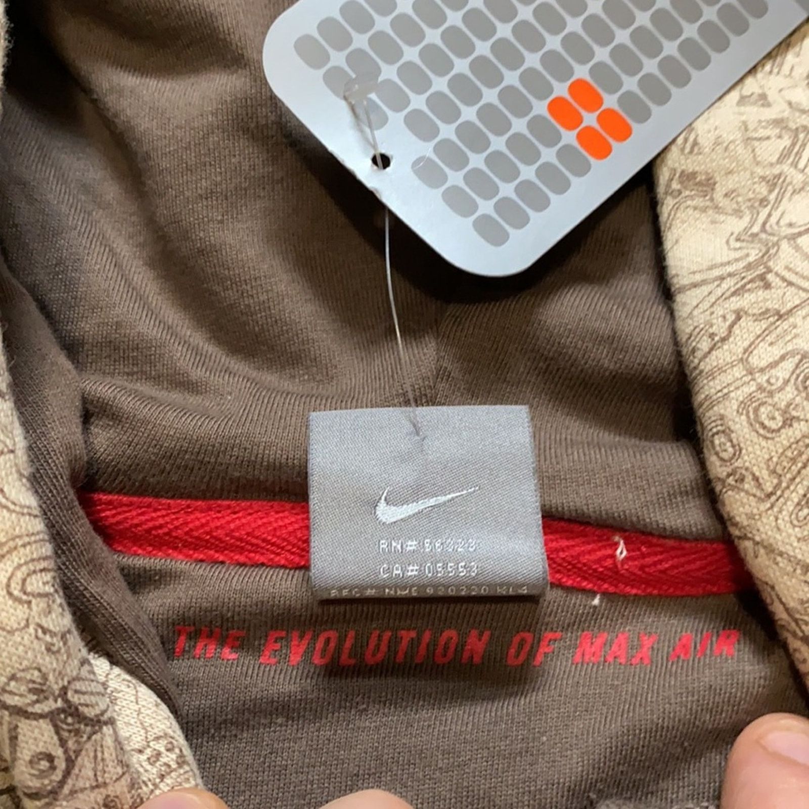Nike 2005 Nike The Evolution Of Max Air Zip Up Hoodie Size US XL / EU 56 / 4 - 10 Thumbnail